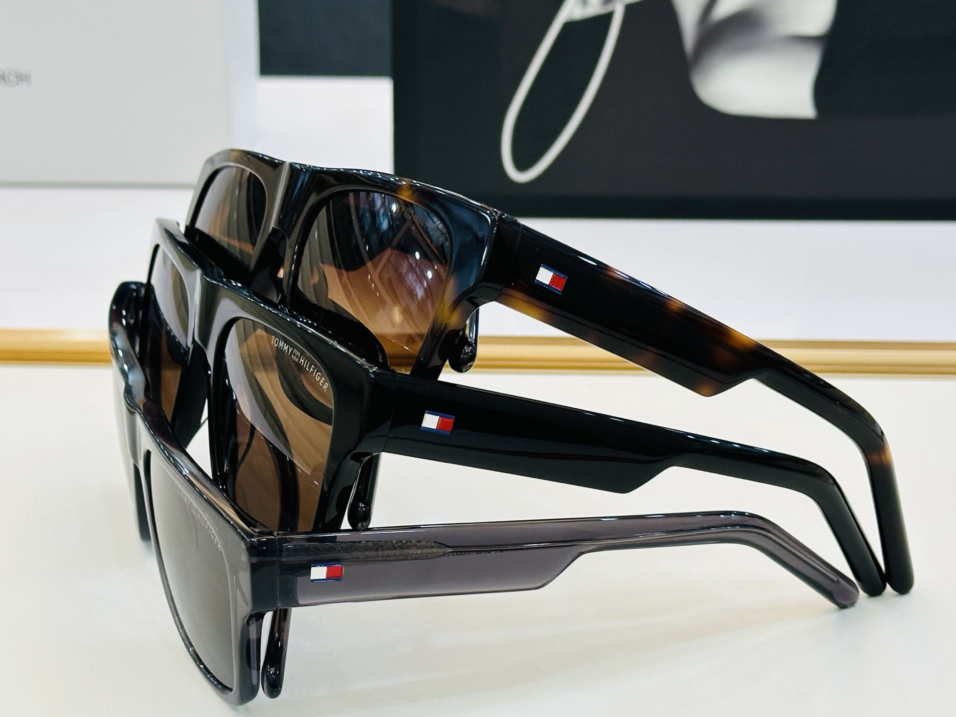 官网同步发售TOMMY HILFIGER 板材框 TH1976/S SIZE：52口19-145 L简单