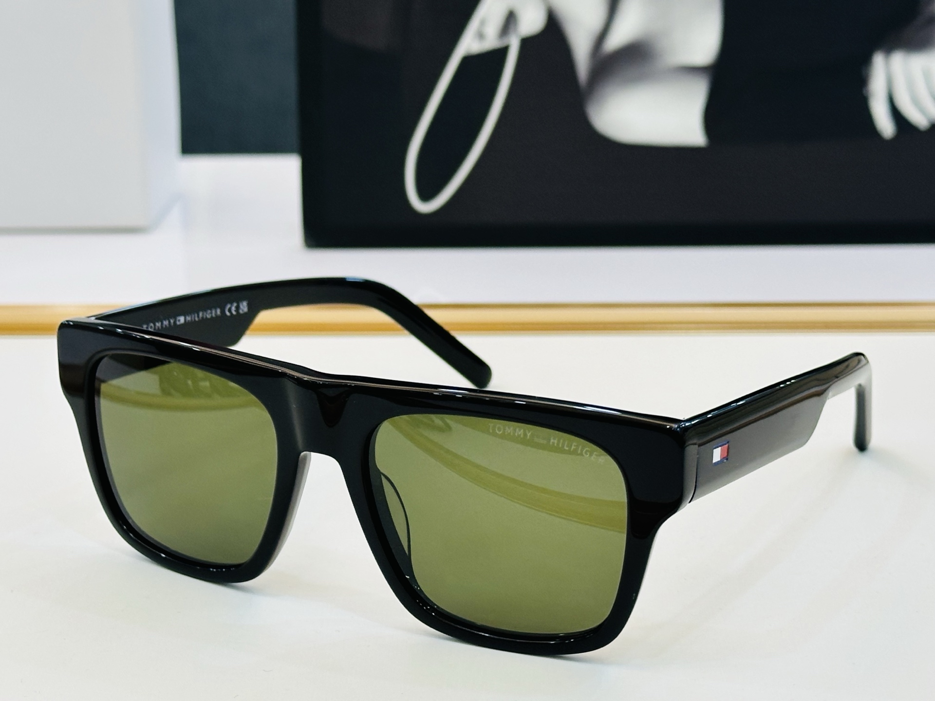 官网同步发售TOMMY HILFIGER 板材框 TH1976/S SIZE：52口19-145 L简单