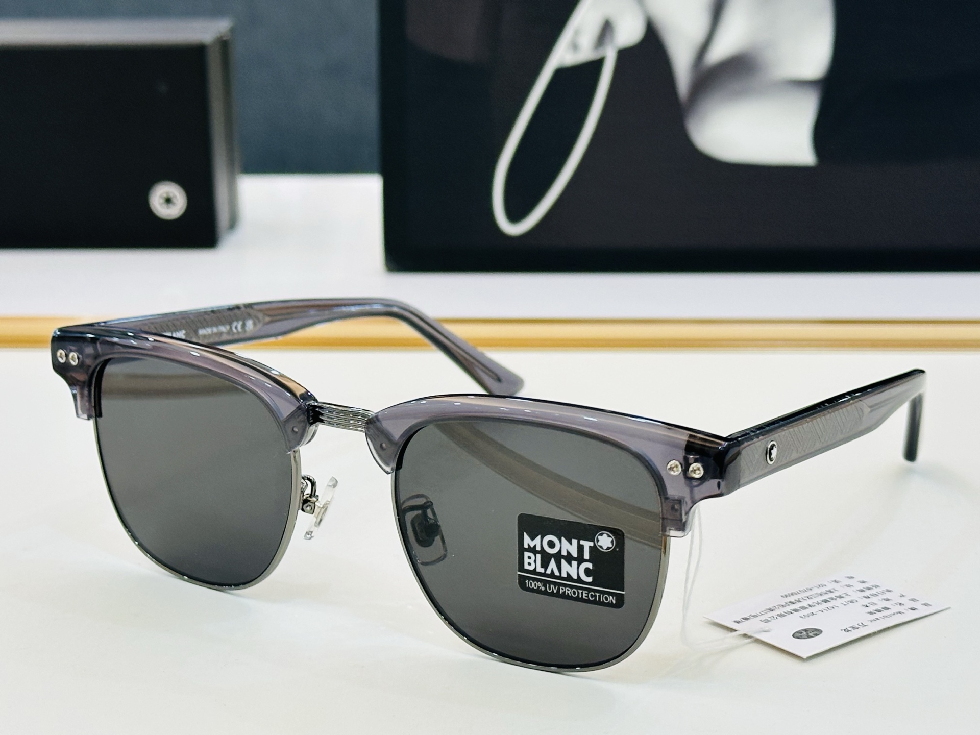 官网新品 MONTBLANC 万宝龙 MB0382S Size：52口21-150   做工精良 👍👍W