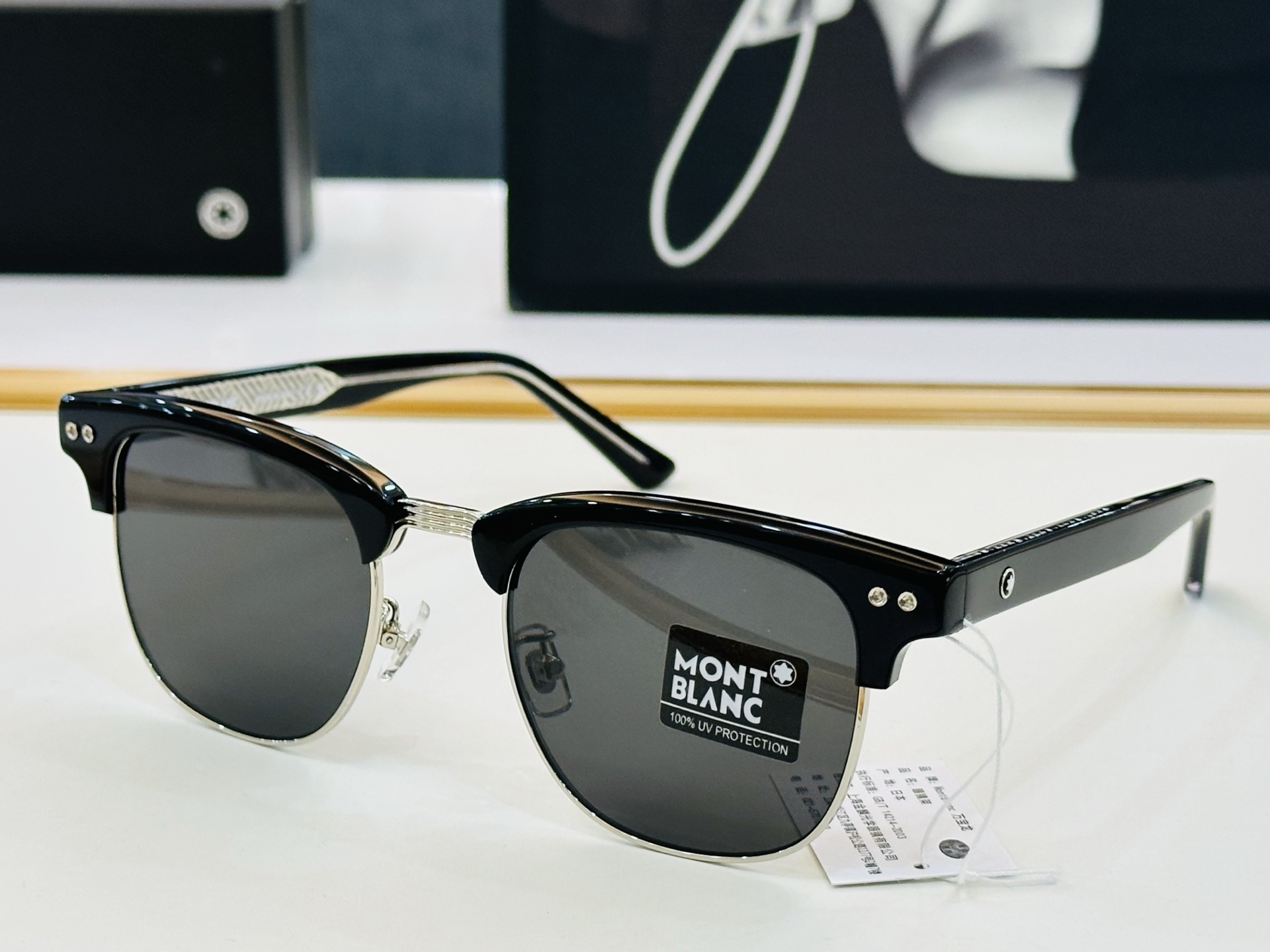 官网新品 MONTBLANC 万宝龙 MB0382S Size：52口21-150   做工精良 👍👍W