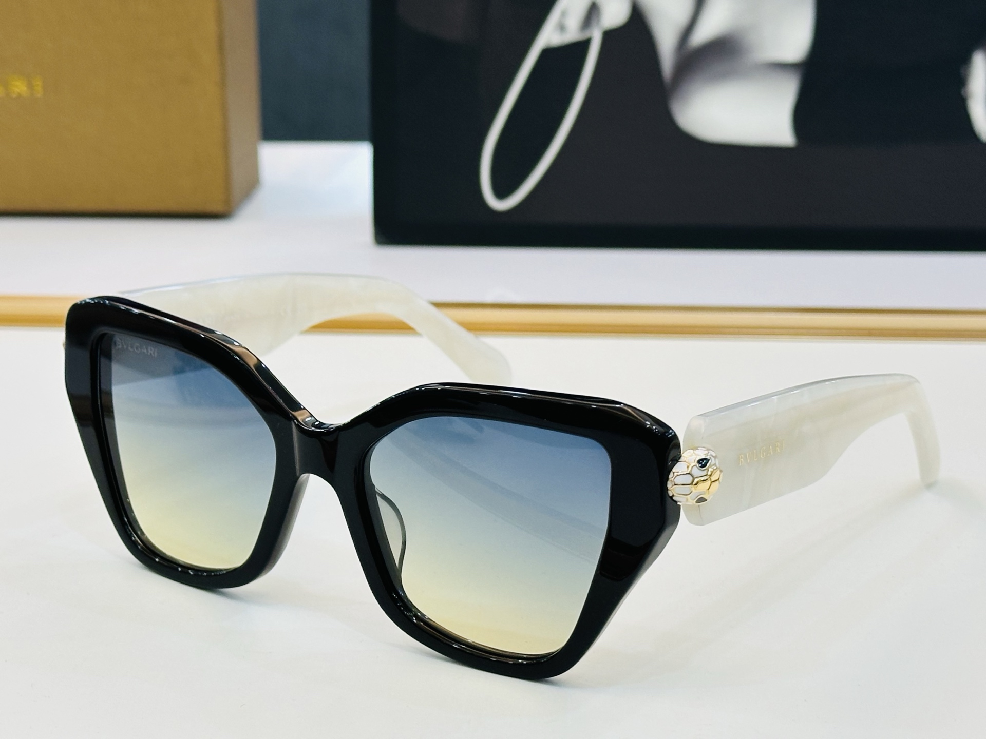 🆕款 官网同售 宝格家 BV40033  👍 Size ：53口19-140   绝对要买😎品质非常完美