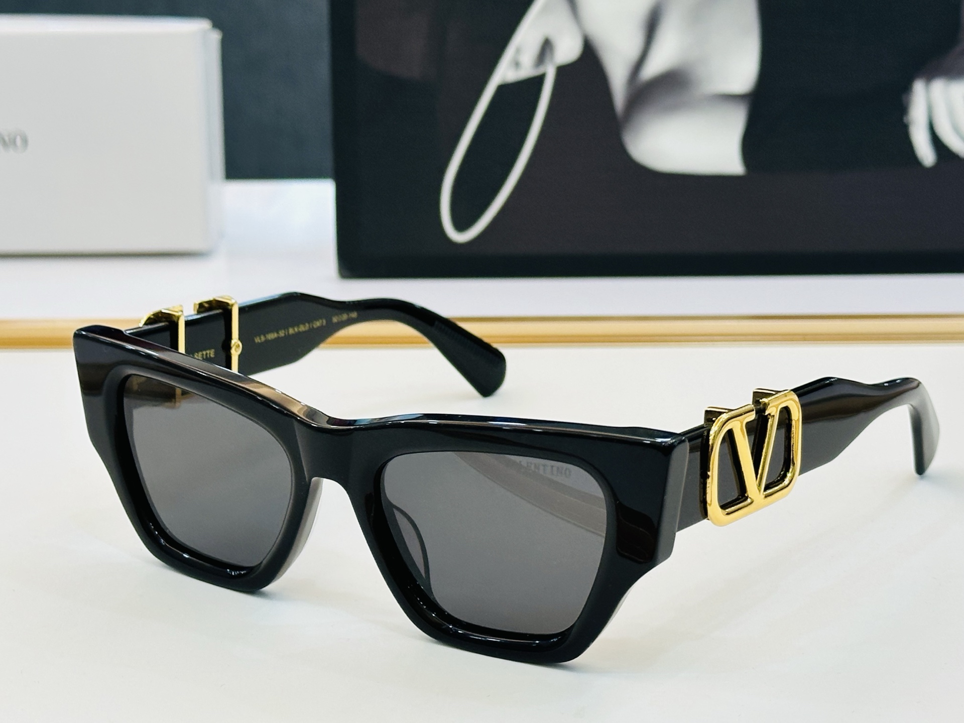 新款VALENYIN* 华伦天奴 VLS-166A Size：52口20-145 🔝🔝采用时下最流行片色