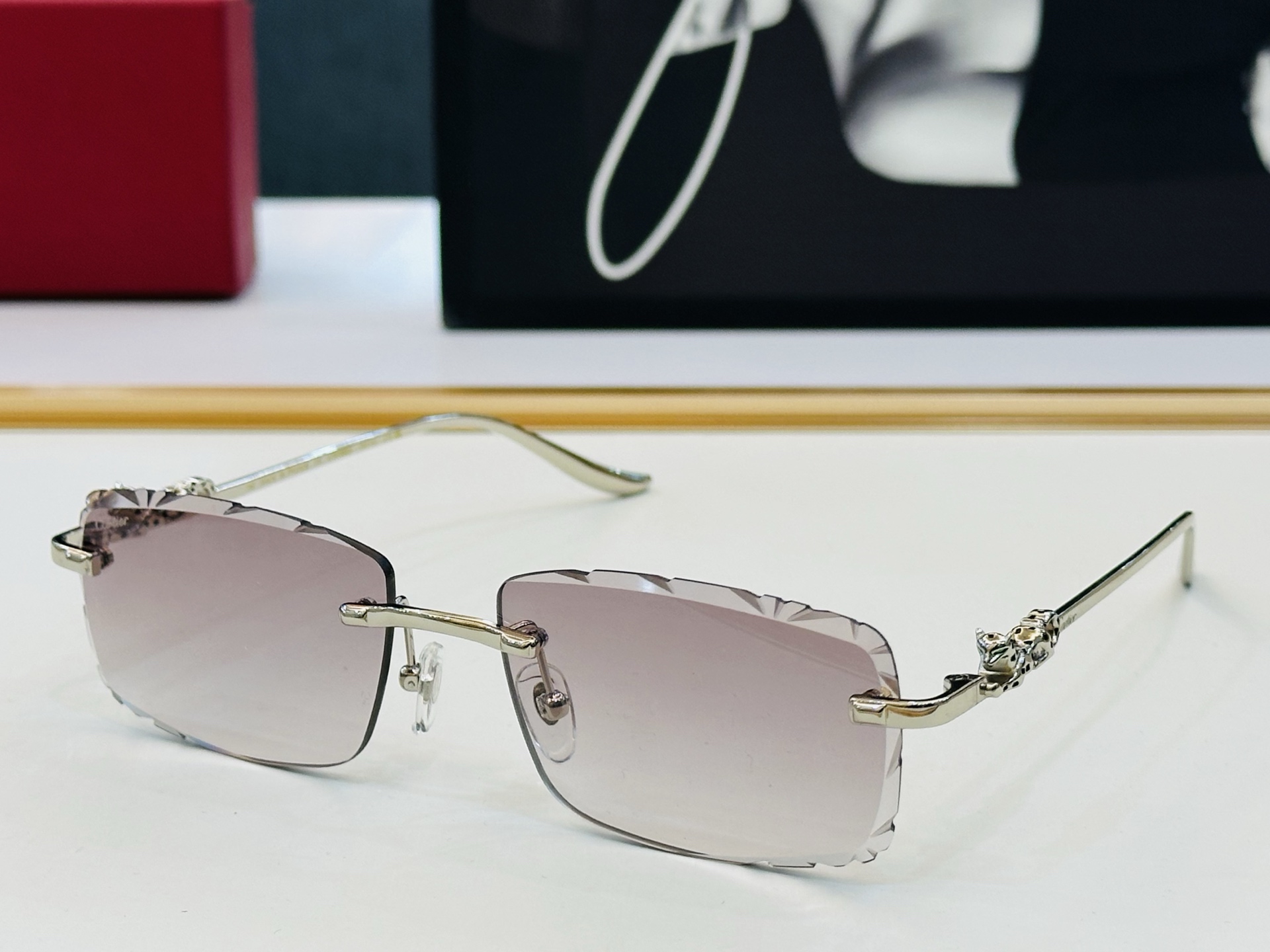 🆕 原版Cartie* 卡家 太阳镜 CT01592O  Size：57口8-142 电镀工艺精湛大牌品