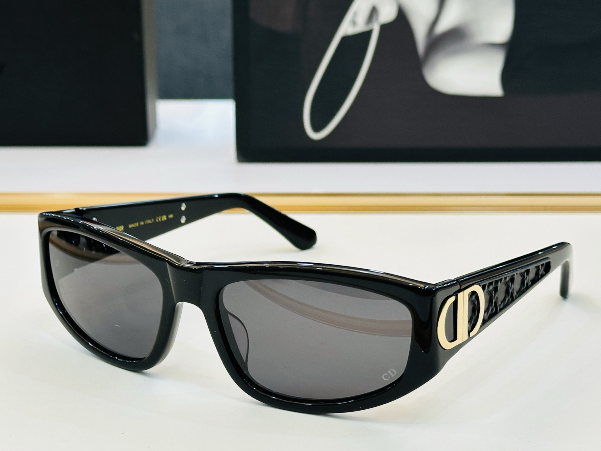 NO:368915,DIO* S3F Dijia Size60 19-123 spring and summer sunglasses paired with temples exquisite hot accessories X official website model High quality Glasses sunglasses, glasses, dior, dior19860909DIO* S3F 迪家 Size60口19-123 春夏款墨镜 搭配镜腿精致烫字配饰 X官网款 质量上佳 眼镜墨镜太阳镜,眼镜,dior,dior,glasses