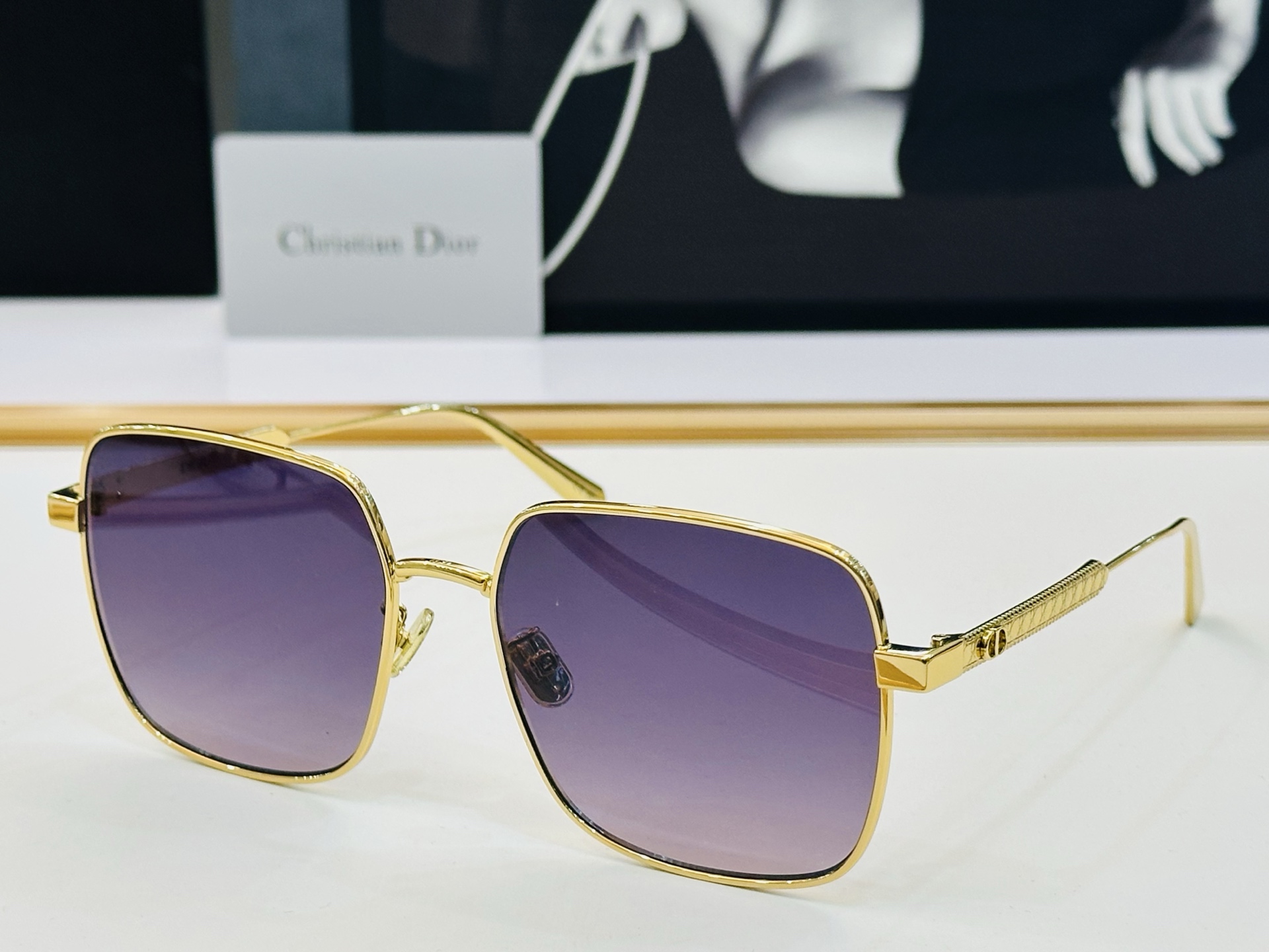 🔻🔻🔻DIO* CDICon S1U 迪家 Size：59口18-140 😎🔆。。搭配镜腿精致配饰 B官