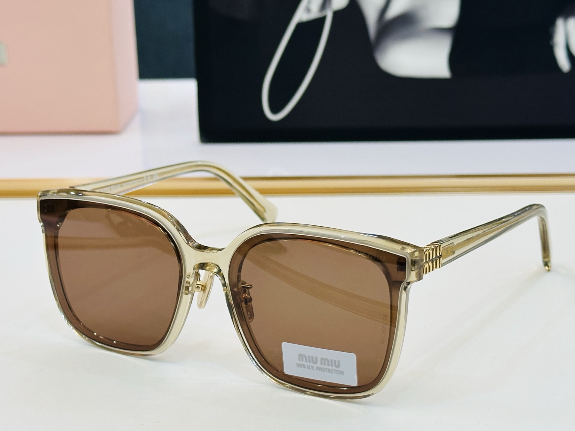 🆕 谬家 SMU18ZS Size：61口15-145 🌺🌺 玫瑰闪电 时尚靓丽 得意得意微笑 B独具品