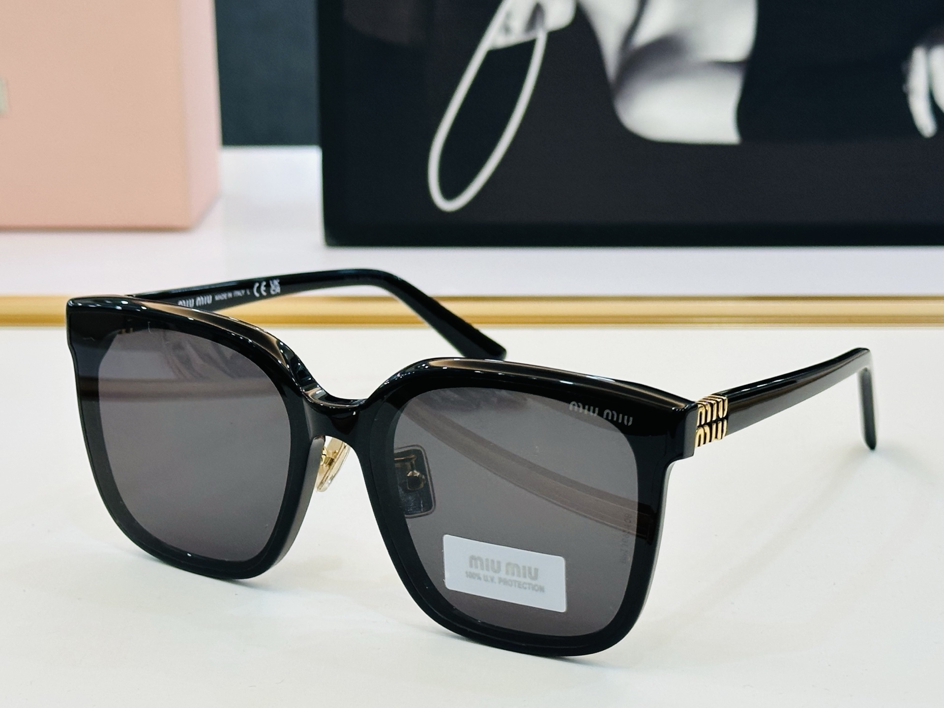 🆕 谬家 SMU18ZS Size：61口15-145 🌺🌺 玫瑰闪电 时尚靓丽 得意得意微笑 B独具品