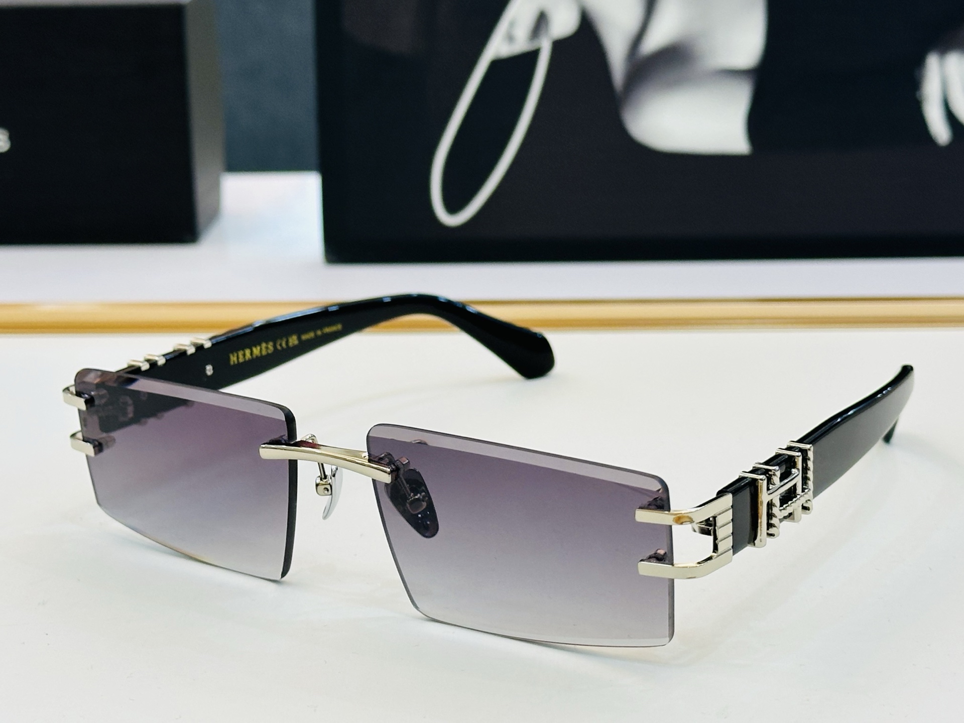 NO:368927,[Rose] Hermes Internet celebrity model 9708 Size59 17-143 Super classic high-quality sunglasses color][Color] b times Dai Hao has no pressure!  [Love][Love] Glasses sunglasses, glasses, hermes19860909[玫瑰]爱马仕 网红款 9708 Size59口17-143 超级经典 高品质墨镜色][色] b倍戴豪无压力！[爱心][爱心] 眼镜墨镜太阳镜,眼镜,hermes,glasses