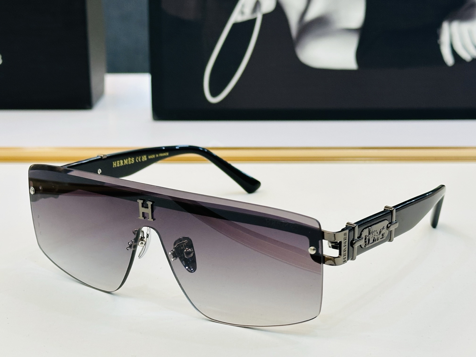 NO:368932,[Rose] Hermes Internet celebrity model 9705 Size135 mouth 0- Super classic high-quality sunglasses color][Color] b times Dai Hao has no pressure!  [Love][Love] Glasses sunglasses, glasses, hermes19860909[玫瑰]爱马仕 网红款 9705 Size135口0- 超级经典 高品质墨镜色][色] b倍戴豪无压力！[爱心][爱心] 眼镜墨镜太阳镜,眼镜,hermes,glasses