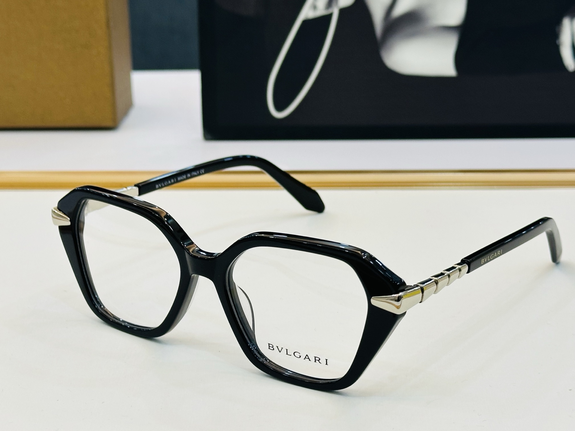 🆕款 官网同售 宝格家 BV50028    👍 Size ：53口18-145 绝对要买😎品质非常完美