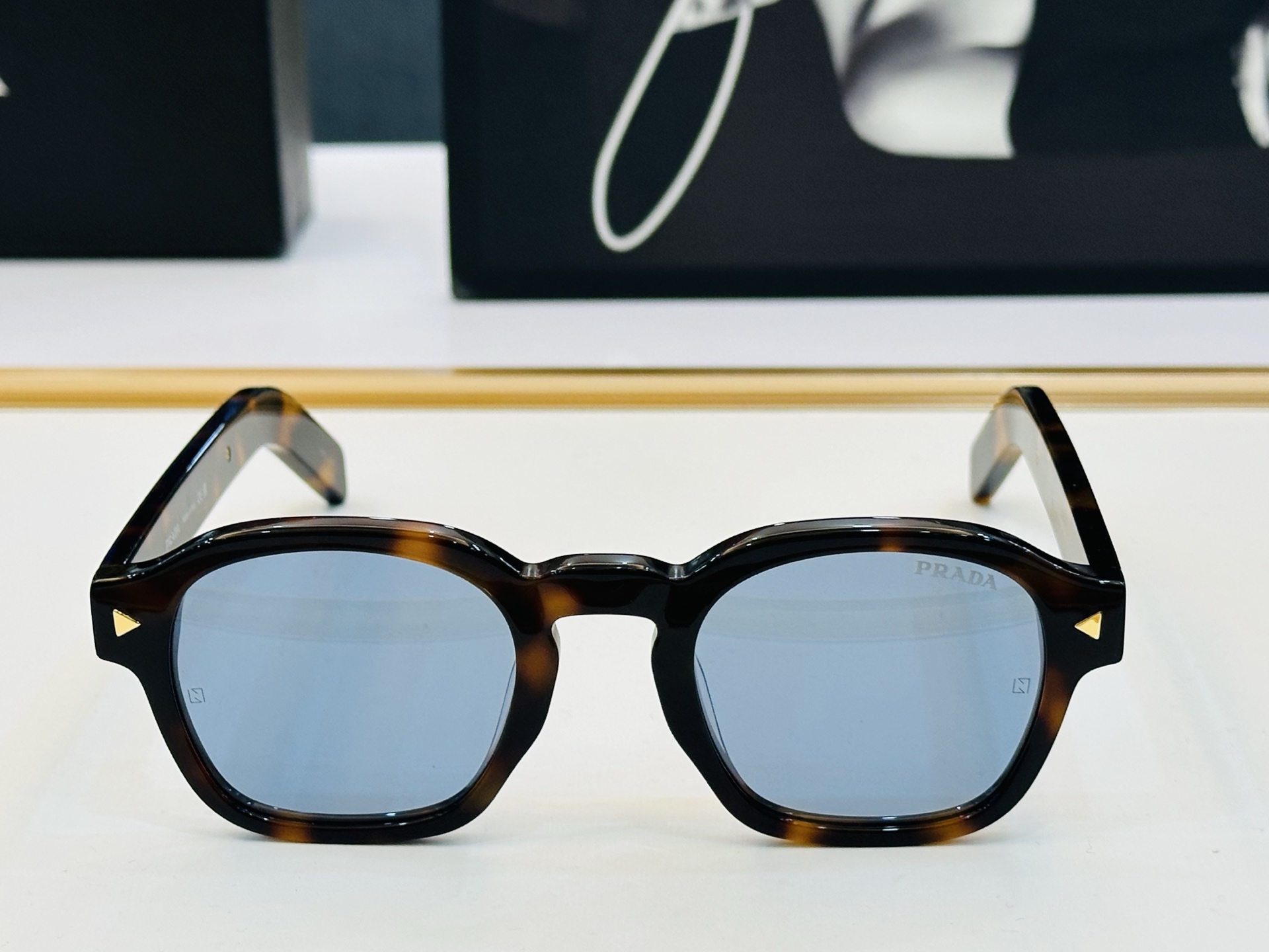 🔺PRAD*🔻普家 PR A16S Size：52口24-145    眼镜系列堪称精湛制作 彰显独特个