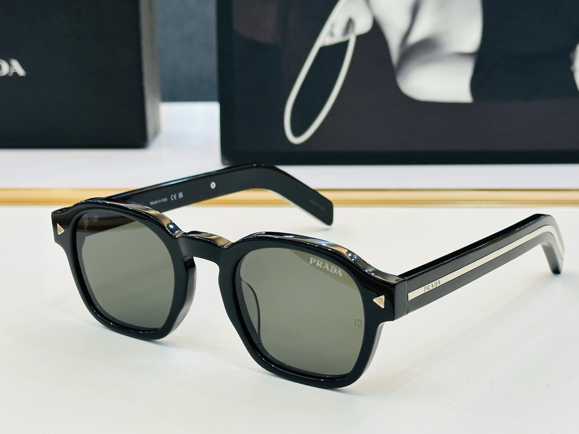🔺PRAD*🔻普家 PR A16S Size：52口24-145    眼镜系列堪称精湛制作 彰显独特个