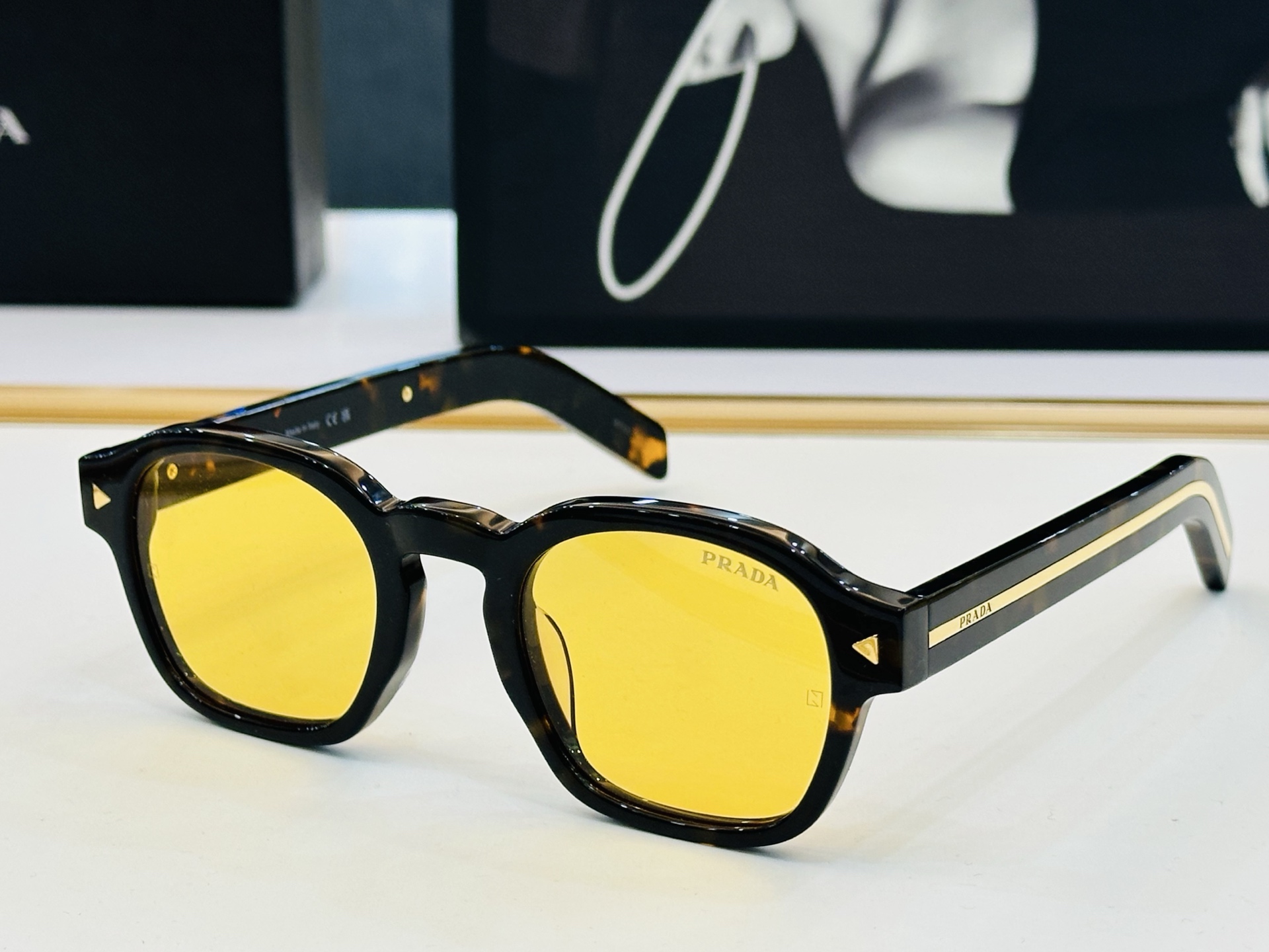 🔺PRAD*🔻普家 PR A16S Size：52口24-145    眼镜系列堪称精湛制作 彰显独特个