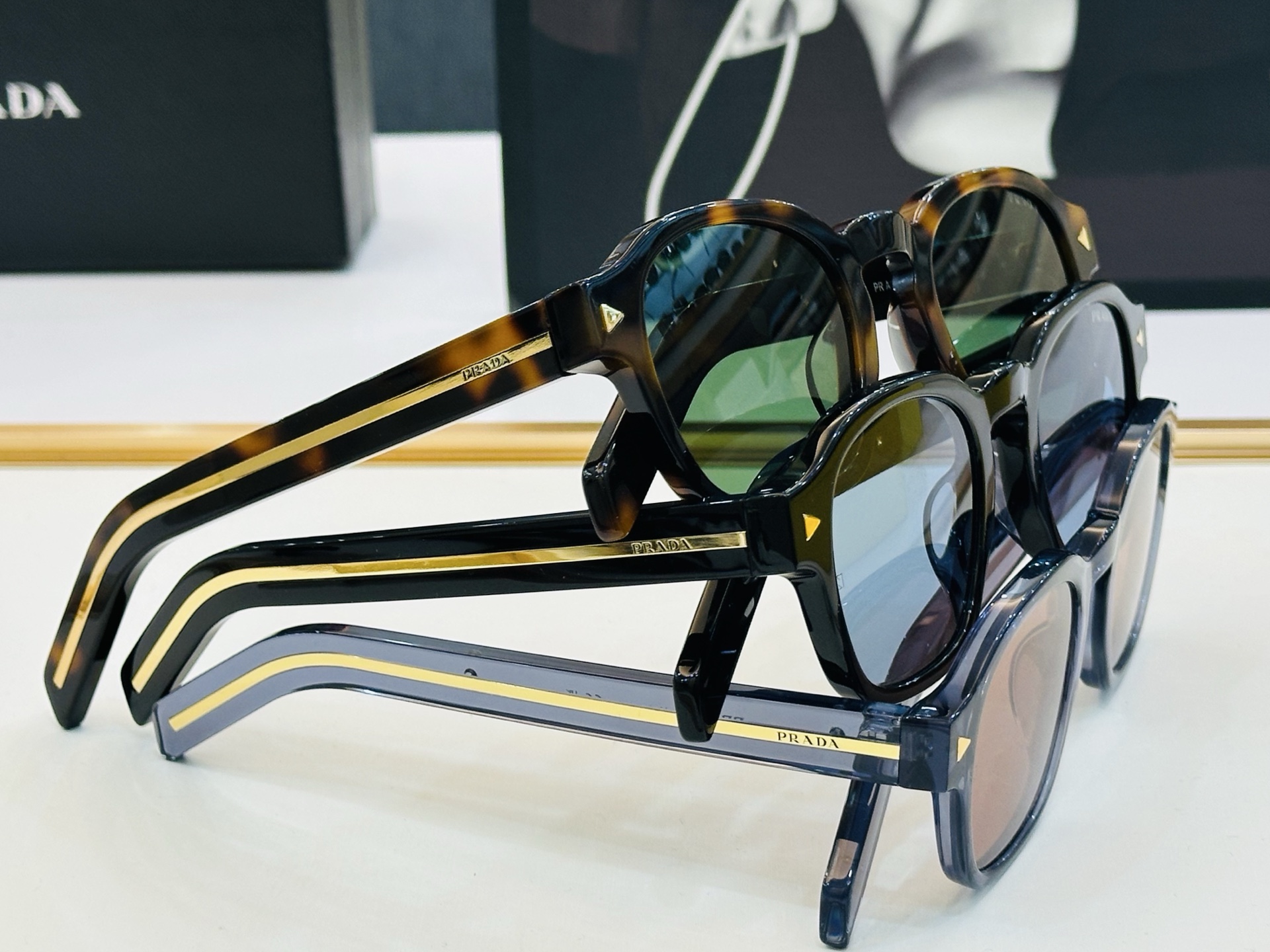 🔺PRAD*🔻普家 PR A16S Size：52口24-145    眼镜系列堪称精湛制作 彰显独特个