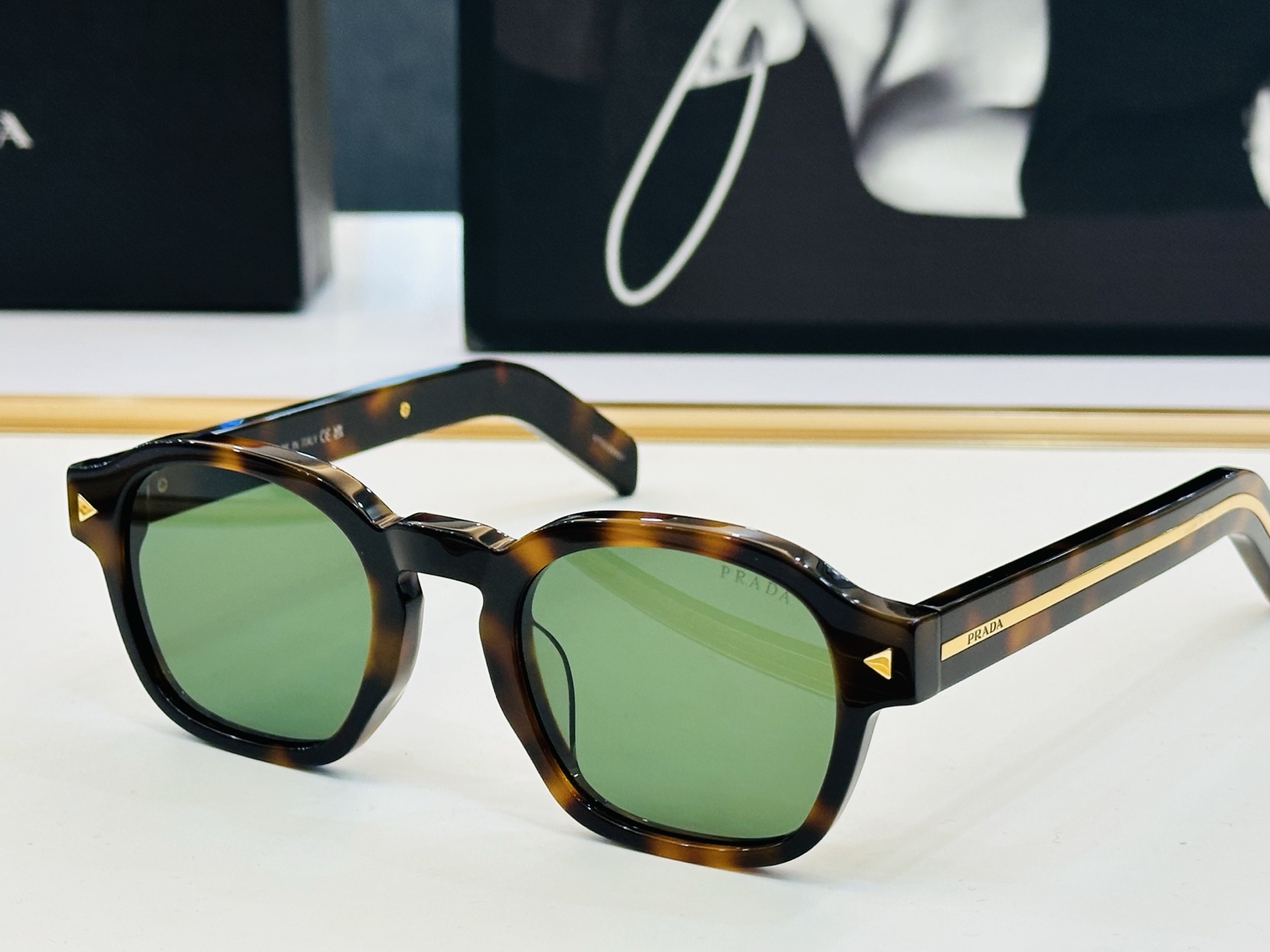 🔺PRAD*🔻普家 PR A16S Size：52口24-145    眼镜系列堪称精湛制作 彰显独特个