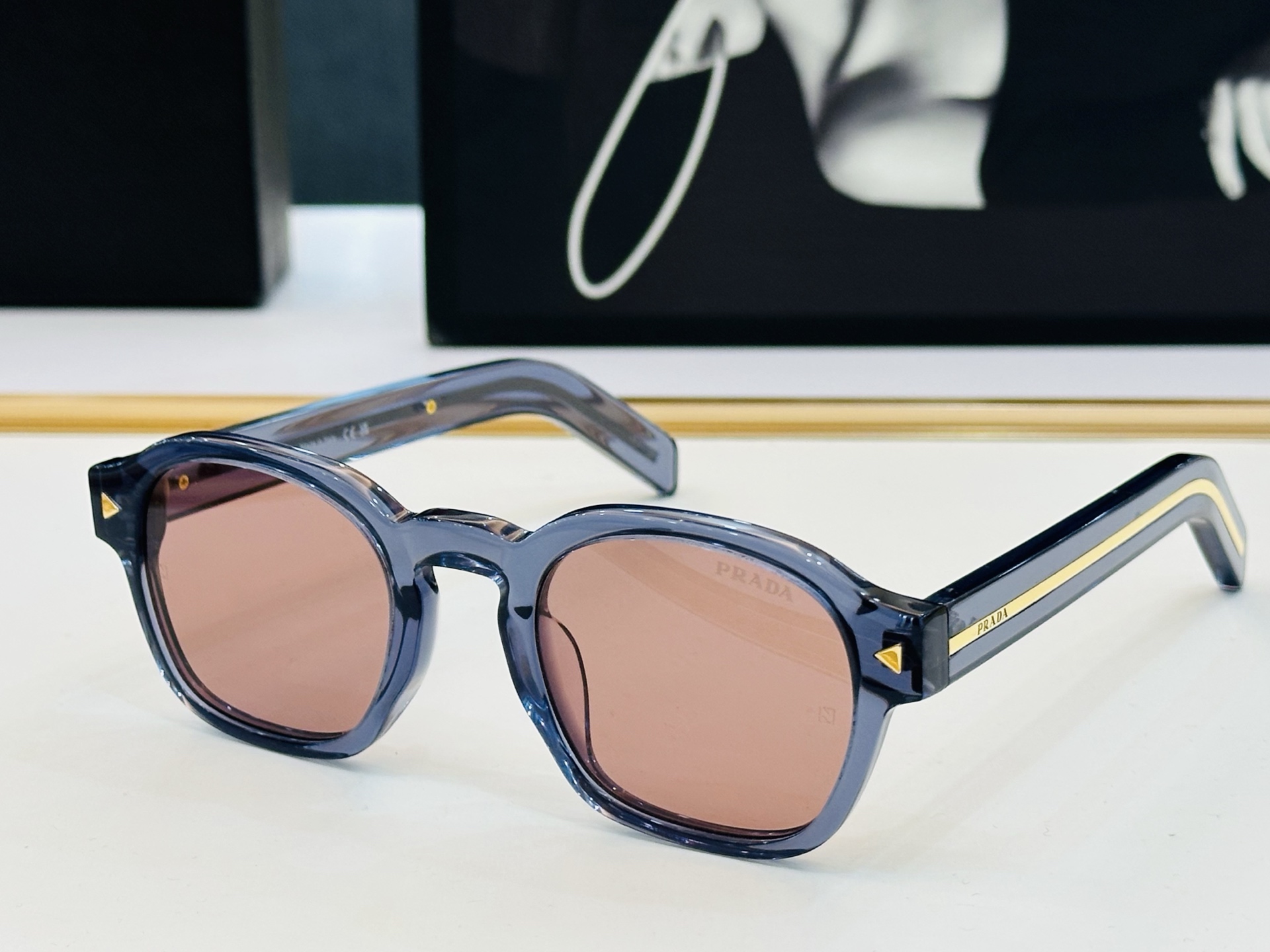 🔺PRAD*🔻普家 PR A16S Size：52口24-145    眼镜系列堪称精湛制作 彰显独特个