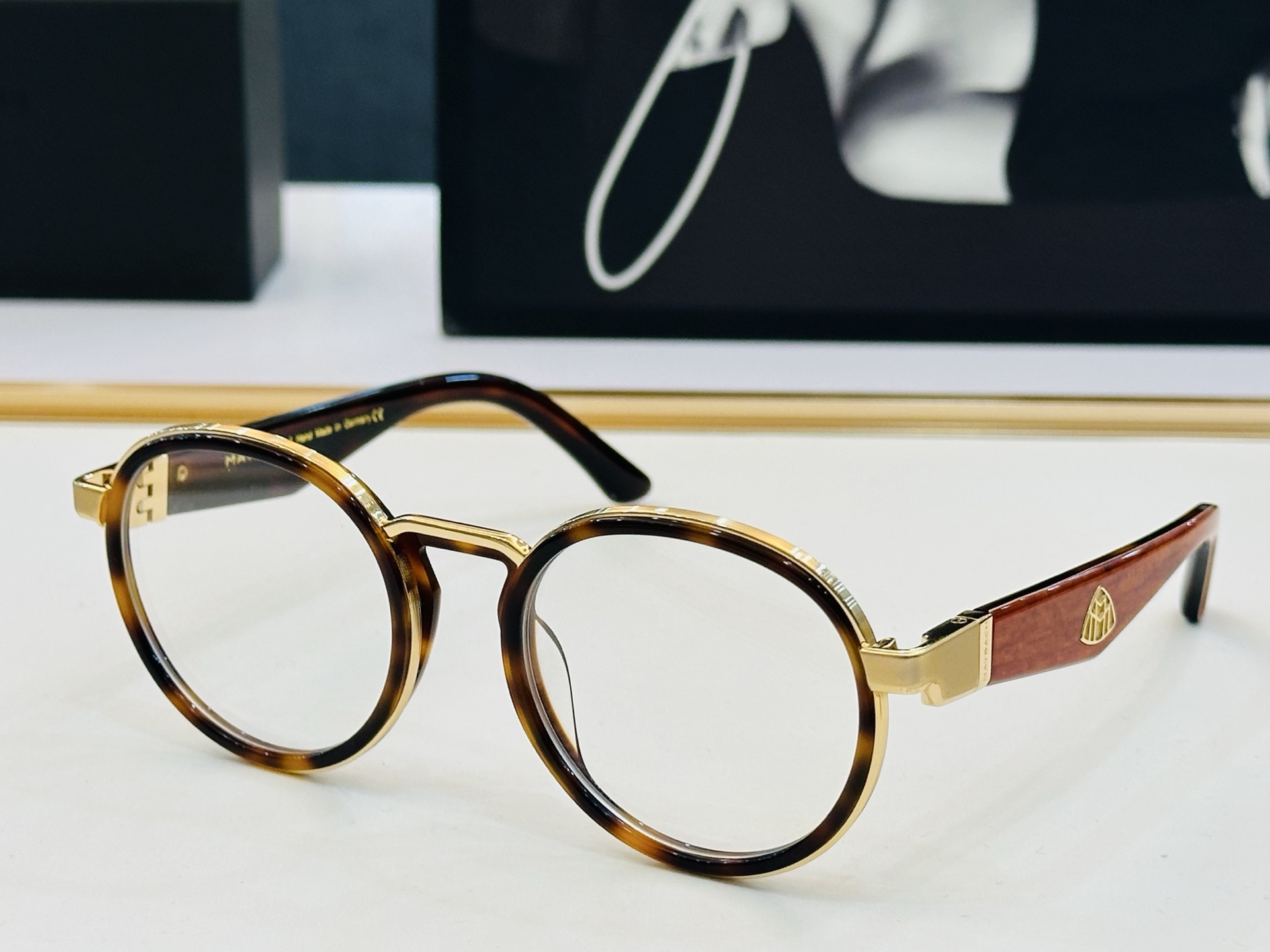 高品质 迈巴赫 🎉🎉做工精美💕💕MAYBAC*H Z28 Size：51口22-140  质感十足 CC