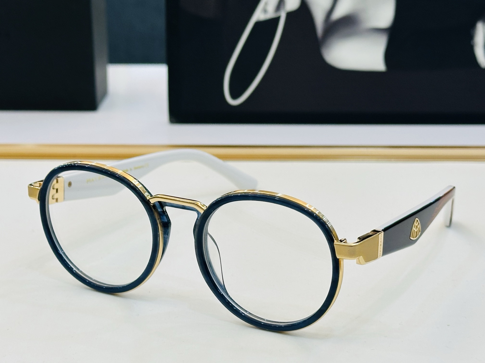 高品质 迈巴赫 🎉🎉做工精美💕💕MAYBAC*H Z28 Size：51口22-140  质感十足 CC