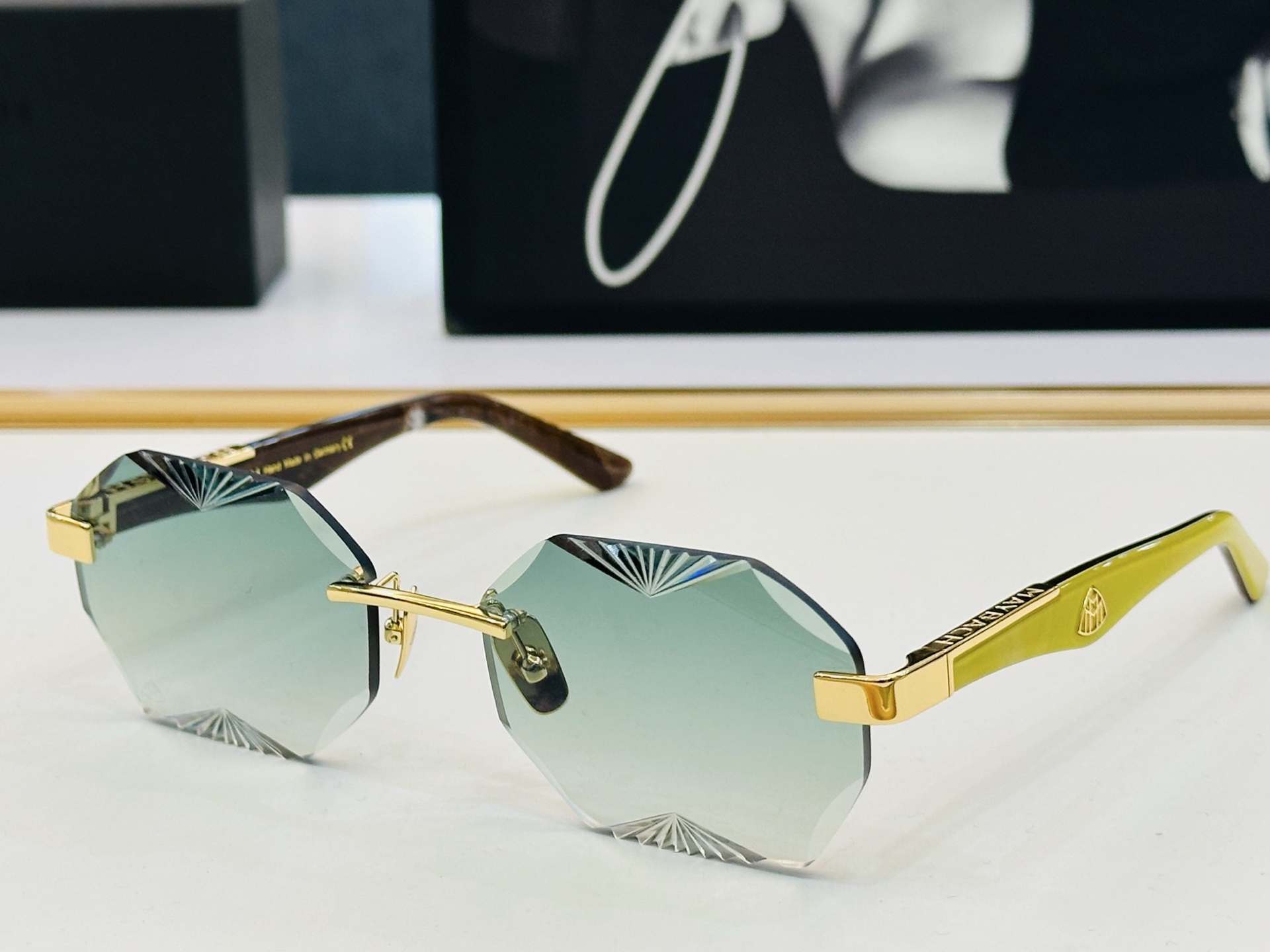 高品质 迈巴赫 🎉🎉做工精美💕💕MAYBAC*H Z25 Size：57口19-140  质感十足 CC