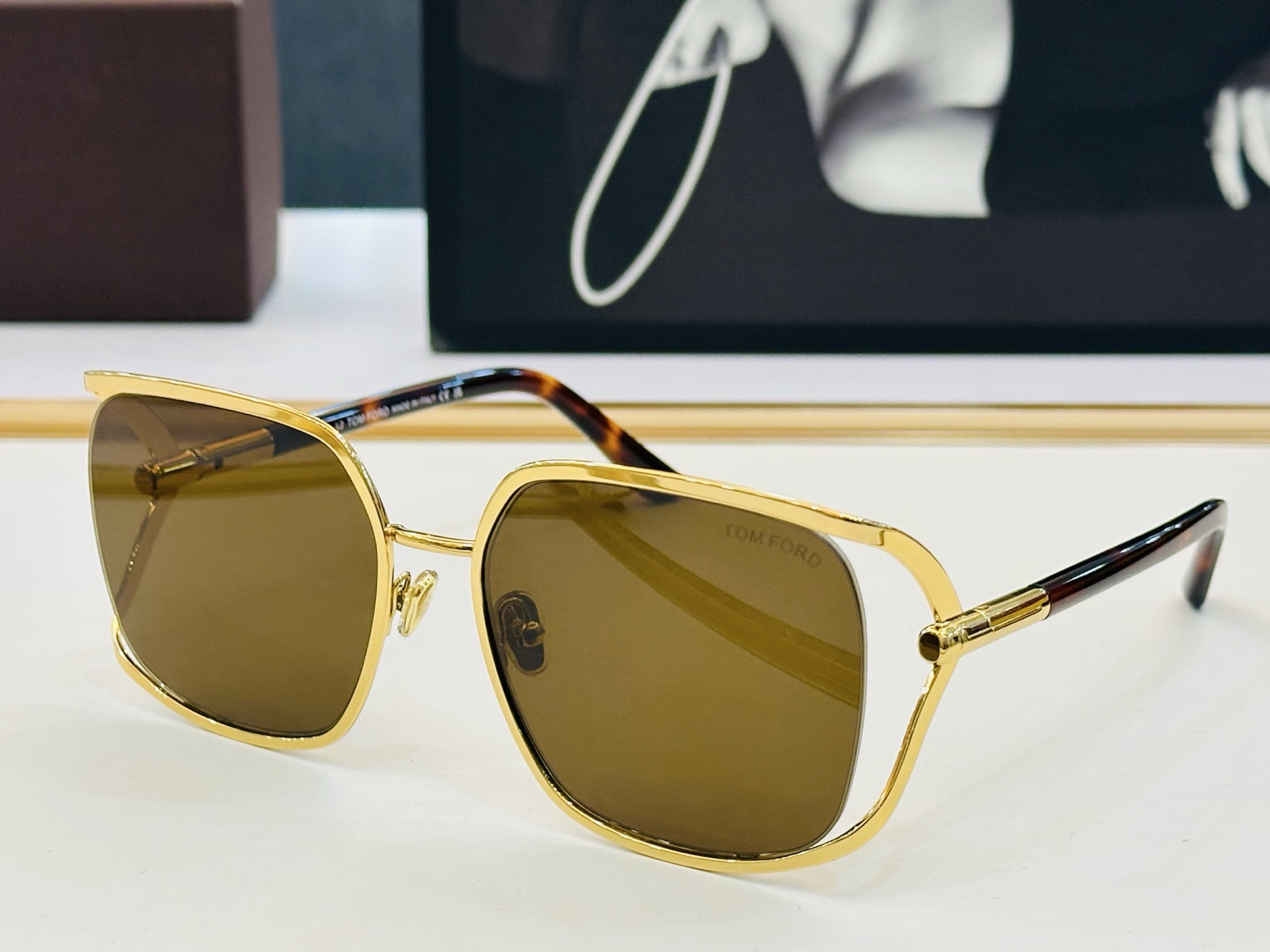 🆕款 TOM FORD🏇汤姆家 MODELTF1092  size：60口19-130  🈷️😍时尚潮流