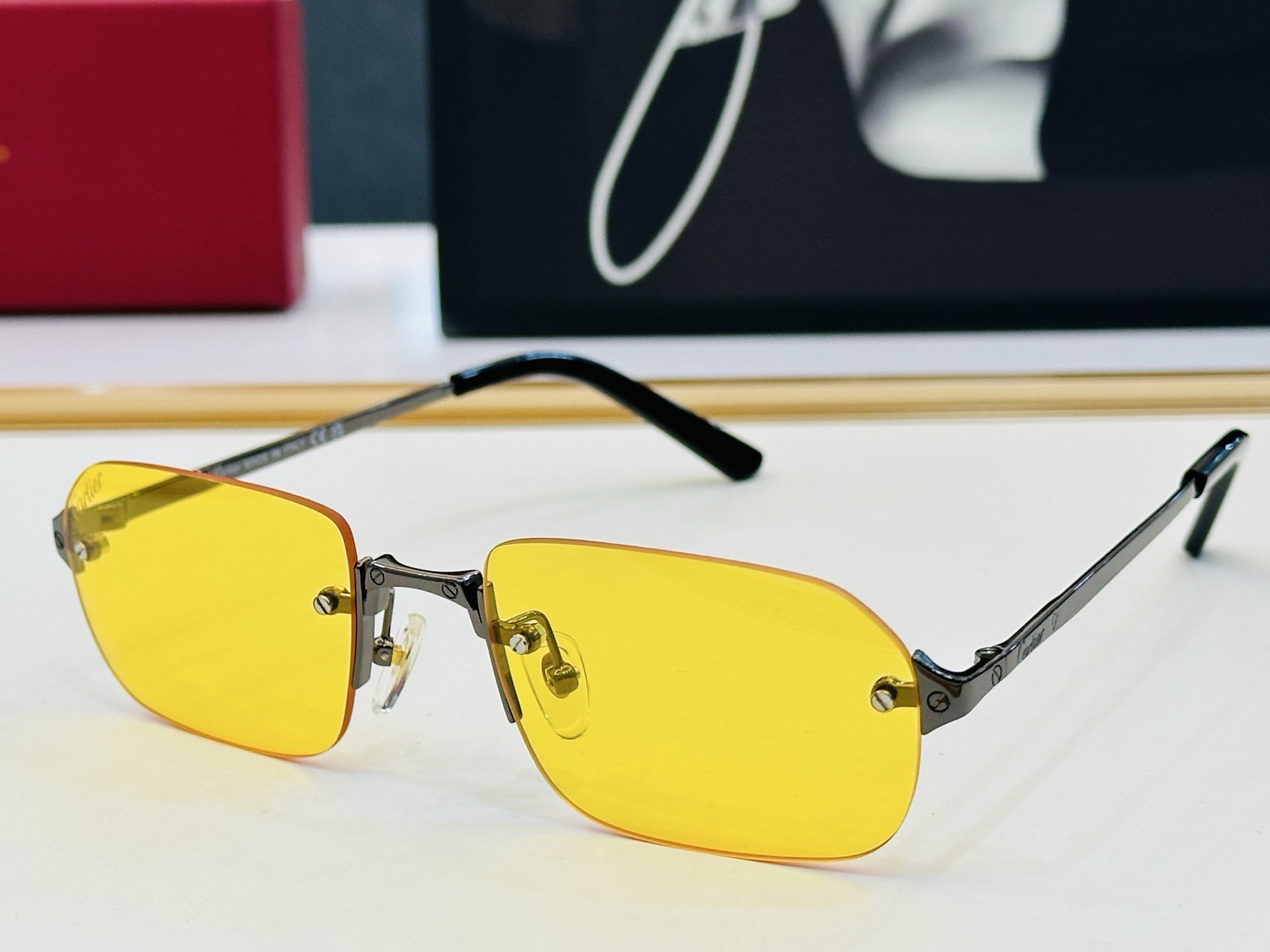 Cartie* 卡家 太阳镜 CT0460S Size：56口20-145  电镀工艺精湛气质十足！C男