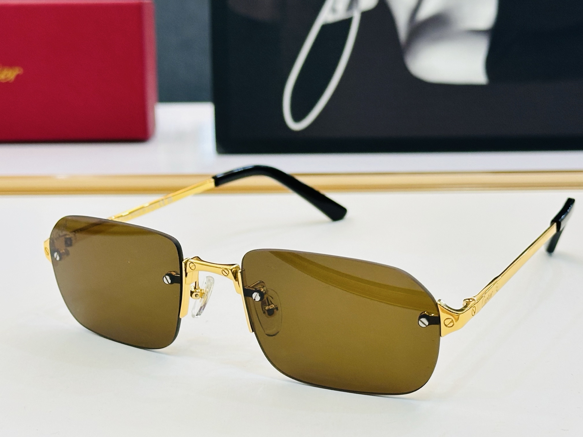 Cartie* 卡家 太阳镜 CT0460S Size：56口20-145  电镀工艺精湛气质十足！C男