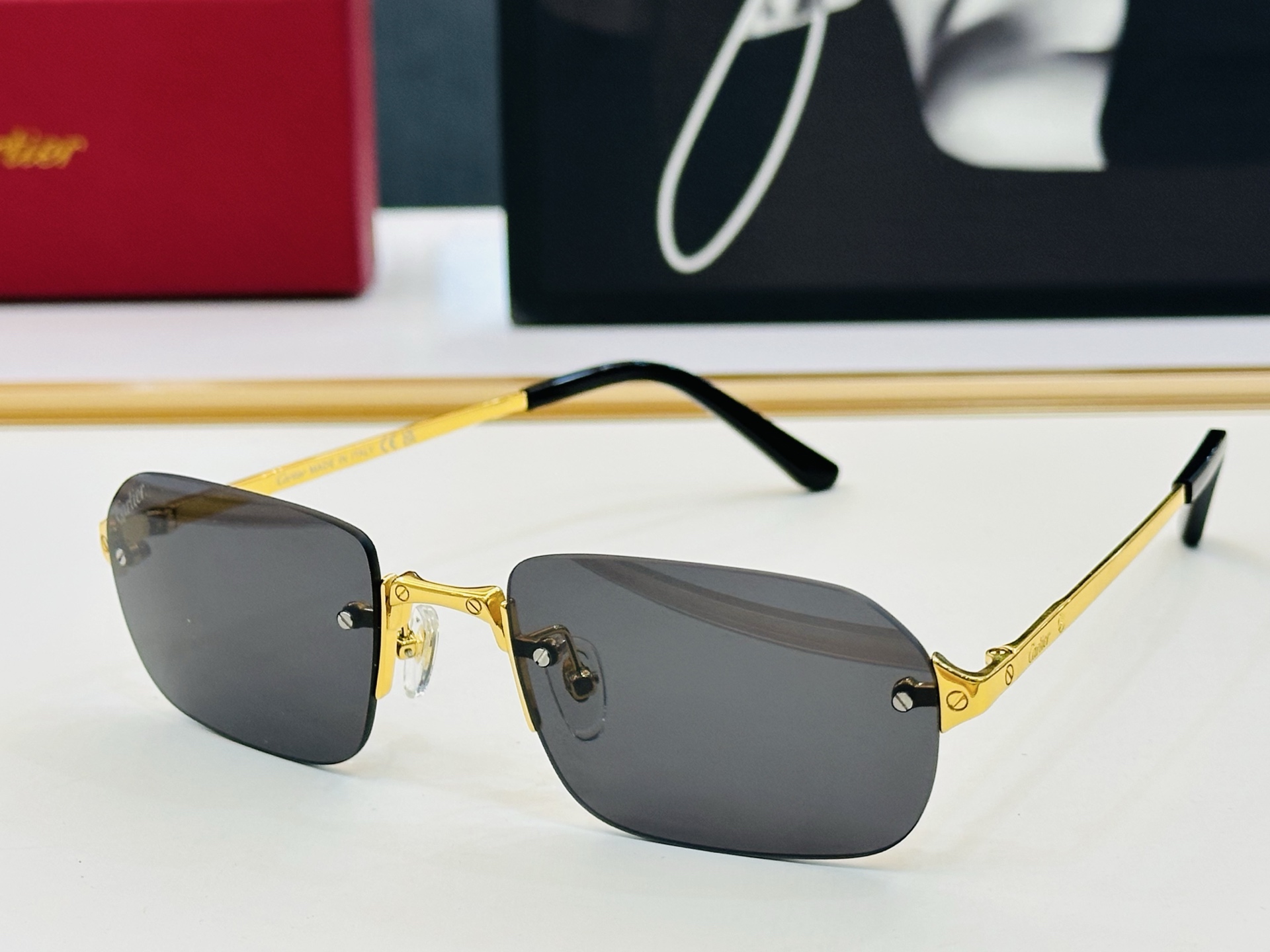 NO:369462,Cartie* Kajia Sunglasses CT0460S Size56 20-145 Electroplating technology is exquisite and full of temperament!  C-same style sunglasses sunglasses sunglasses, glasses, cartier19860909Cartie* 卡家 太阳镜 CT0460S Size56口20-145 电镀工艺精湛气质十足！C男女同款 太阳镜 眼镜墨镜太阳镜,眼镜,cartier,glasses