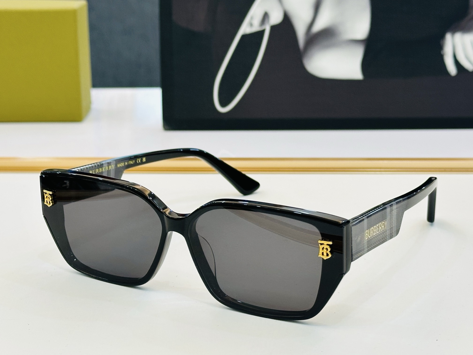 NO:369477,New BURBERR*Bajia BE2396 versatile frame Size64 12-145 High quality arrival q men and women sunglasses glasses sunglasses, glasses, burberry, burberry19860909新款 BURBERR*巴家 BE2396 百搭镜架Size64口12-145 高品质 到货 q男女款太阳镜 眼镜墨镜太阳镜,眼镜,burberry,burberry,glasses