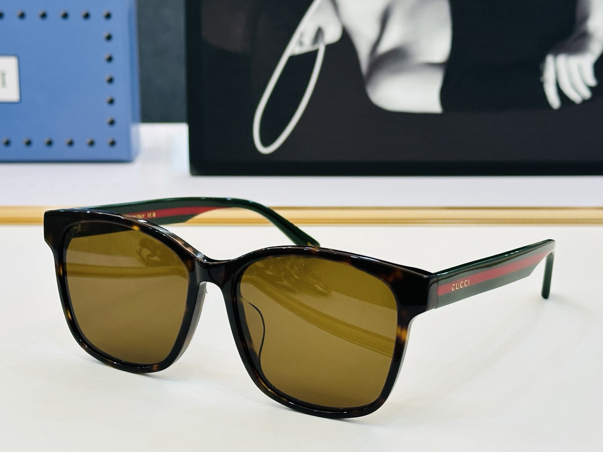 🔺GUCC*🔻 古家GG0417SK Size：56口17-145 原版墨镜搭配镜框🔝🔝时尚靓丽 J个性