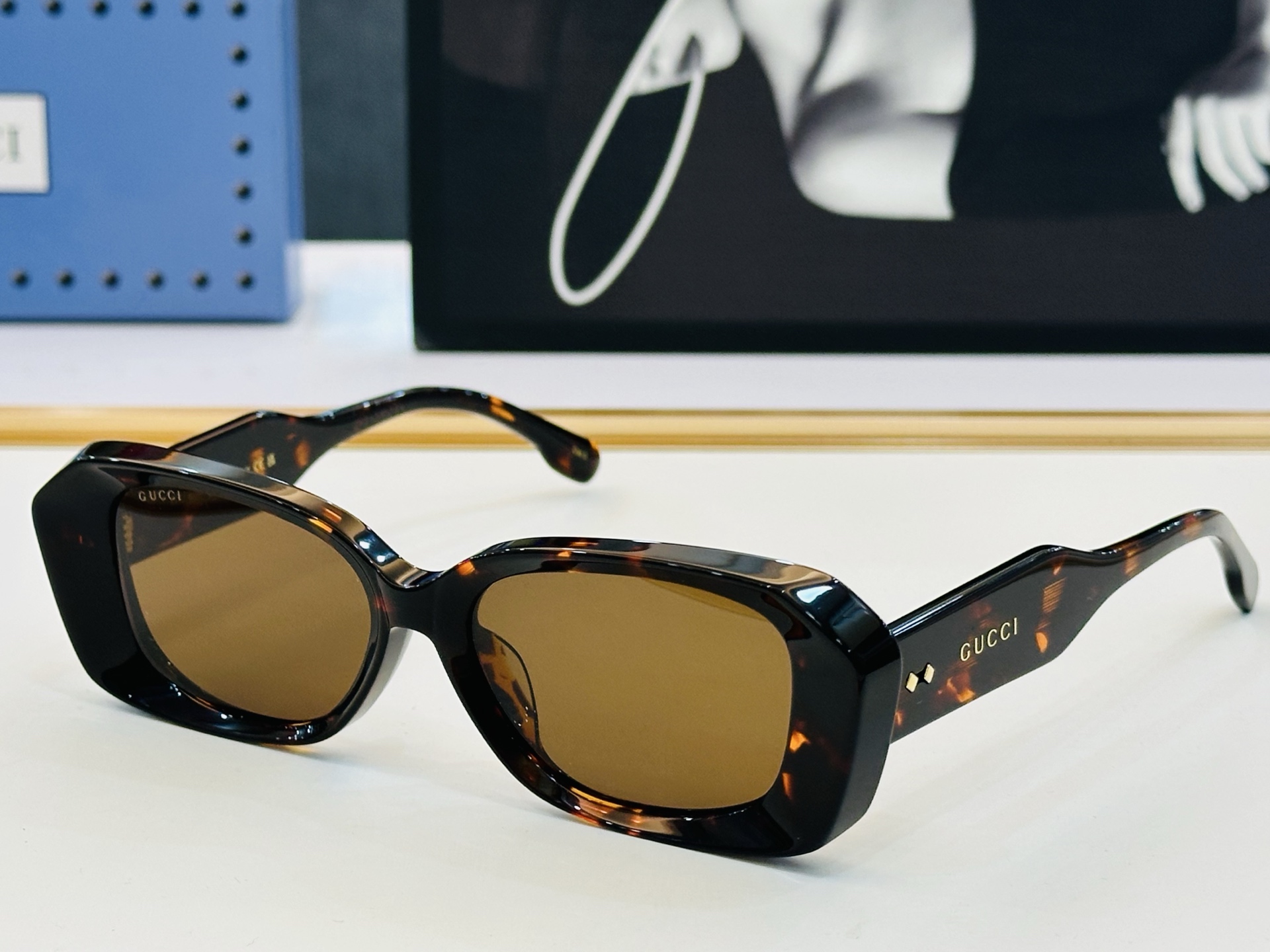 🔺GUCC*🔻 古家GG1531SK Size：54口18-145 女士款 搭配镜框🔝🔝J时尚靓丽 个性