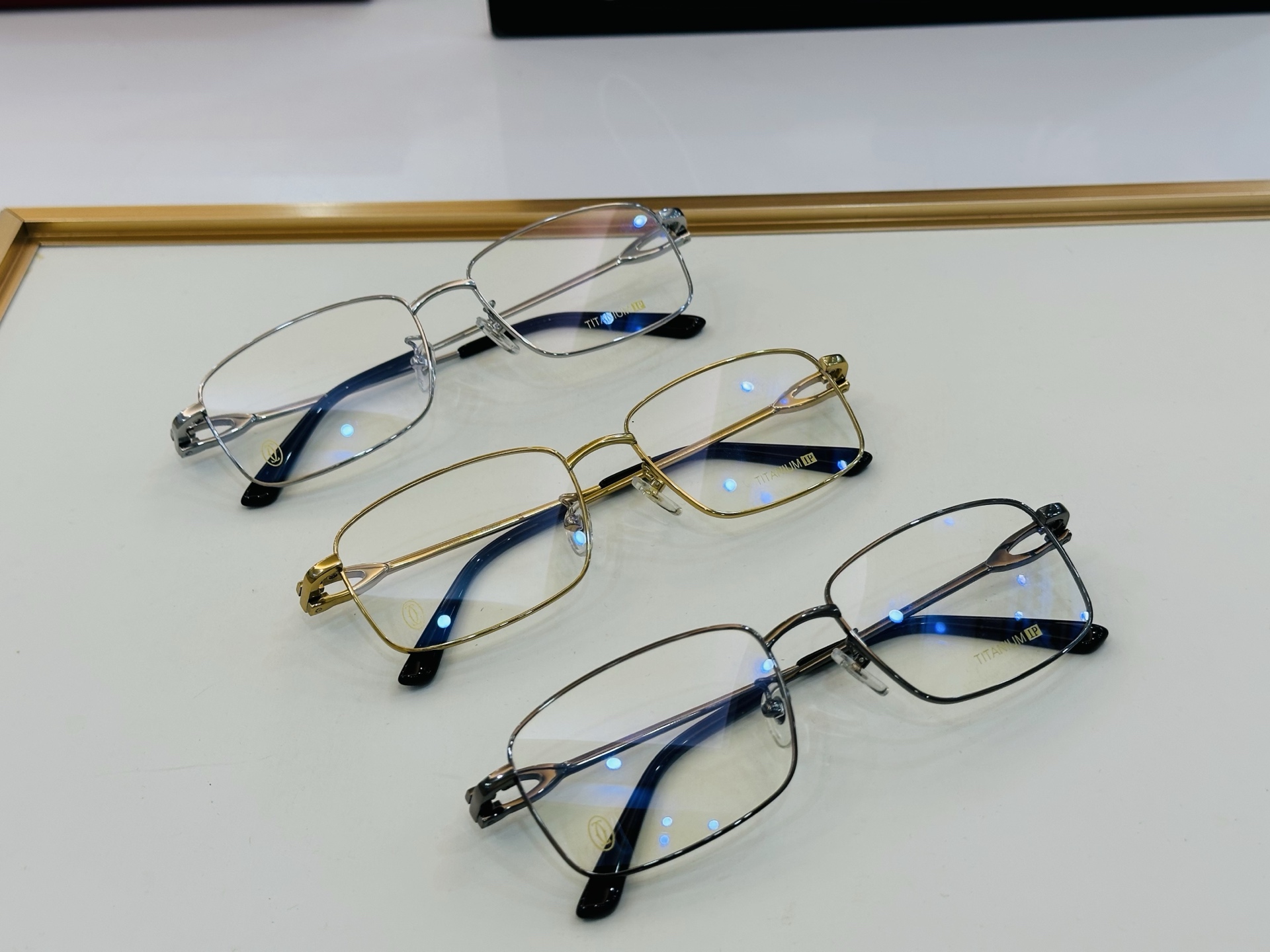 🆕 原版Cartie* 卡家 官网经典款 太阳镜 CT0369O Size：56口18-145   电镀