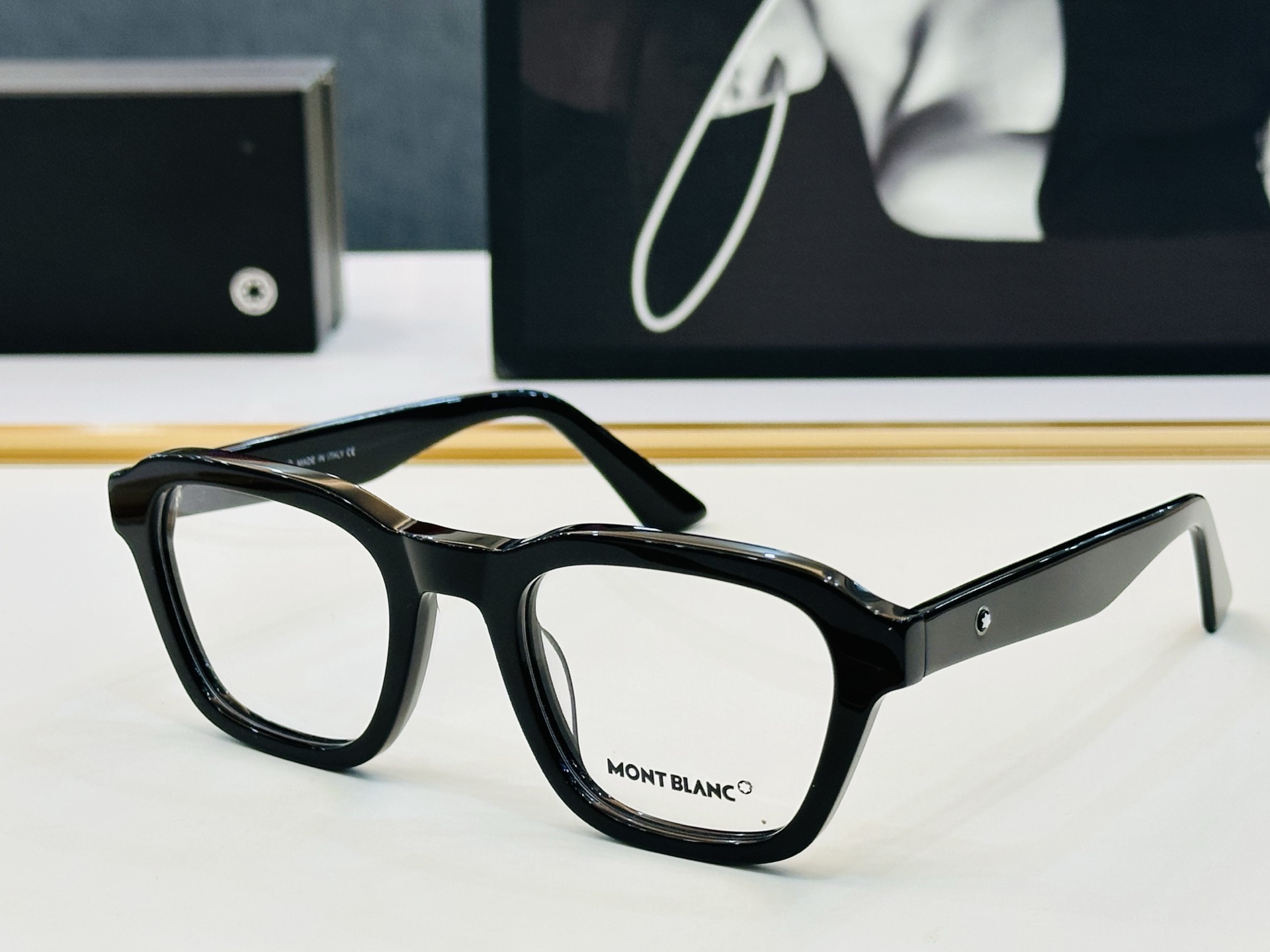 NO:369468,MB0384S Size51 23-145 Montblanc It can show a person's taste and quality, stable workmanship L Light distribution frame Glasses sunglasses, glasses, montblanc19860909MB0384S Size51口23-145 万宝龙 非常能彰显一个人的品味品质做工稳实 L 配光架 眼镜墨镜太阳镜,眼镜,montblanc,glasses