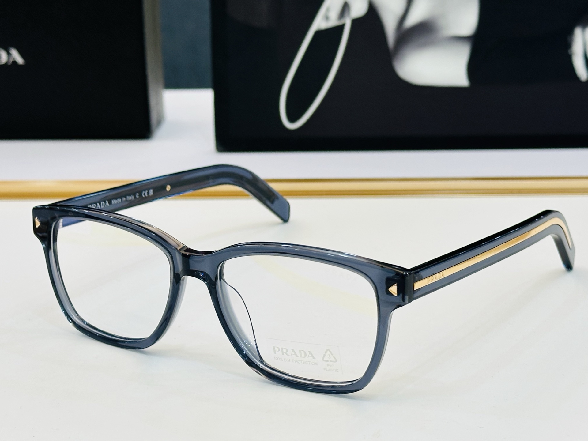 🔺PRAD*🔻普家 VPR B10V Size：54口18-150 眼镜系列堪称精湛制作 彰显独特个性 