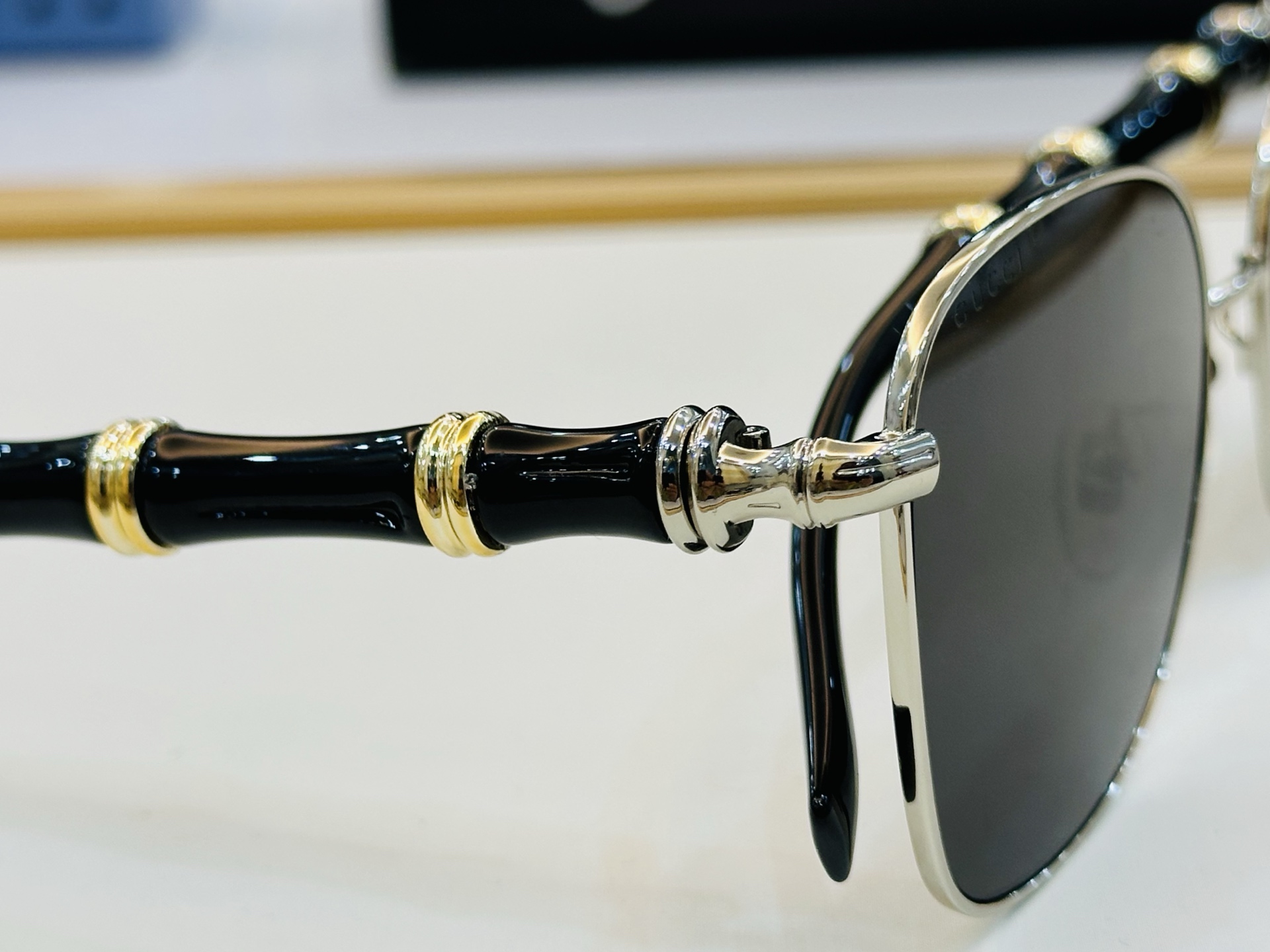 GUCC* 古家 GG2075S 🐝🐝系列 Size：57口18-140   🍁🍁 W超绝品质 。