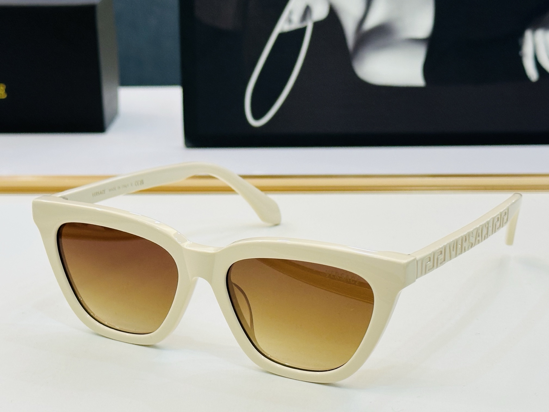 🎉🎉范思家 VERSACE✨MOD：VE3352U   Size：54口17-145 ✨K有范 