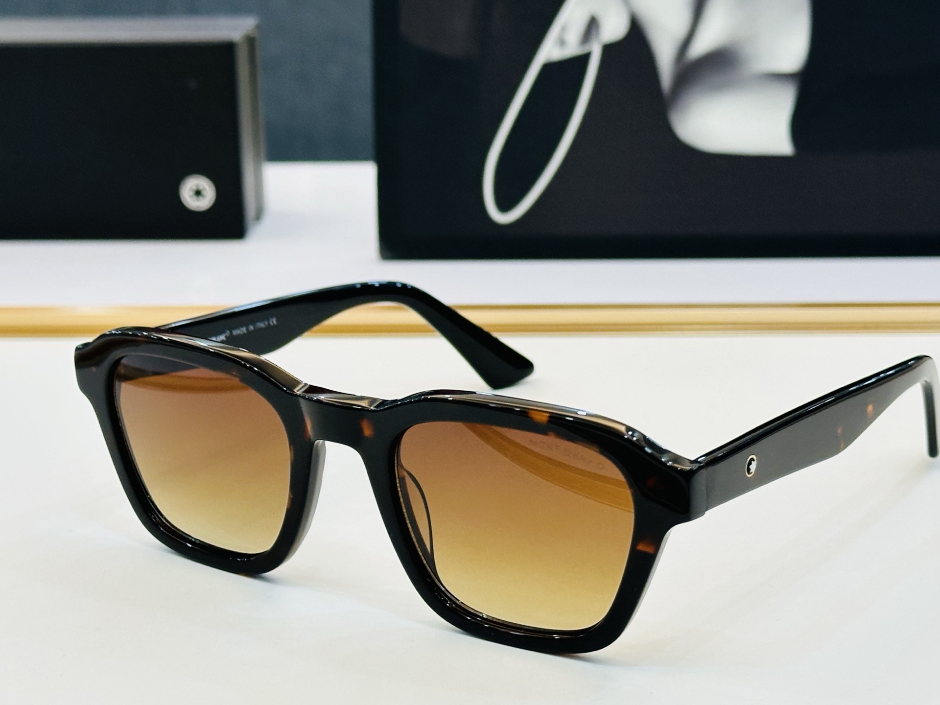 MB0384S Size：51口23-145 🌤万宝龙  非常能彰显一个人的品味品质做工稳实 L 太阳镜