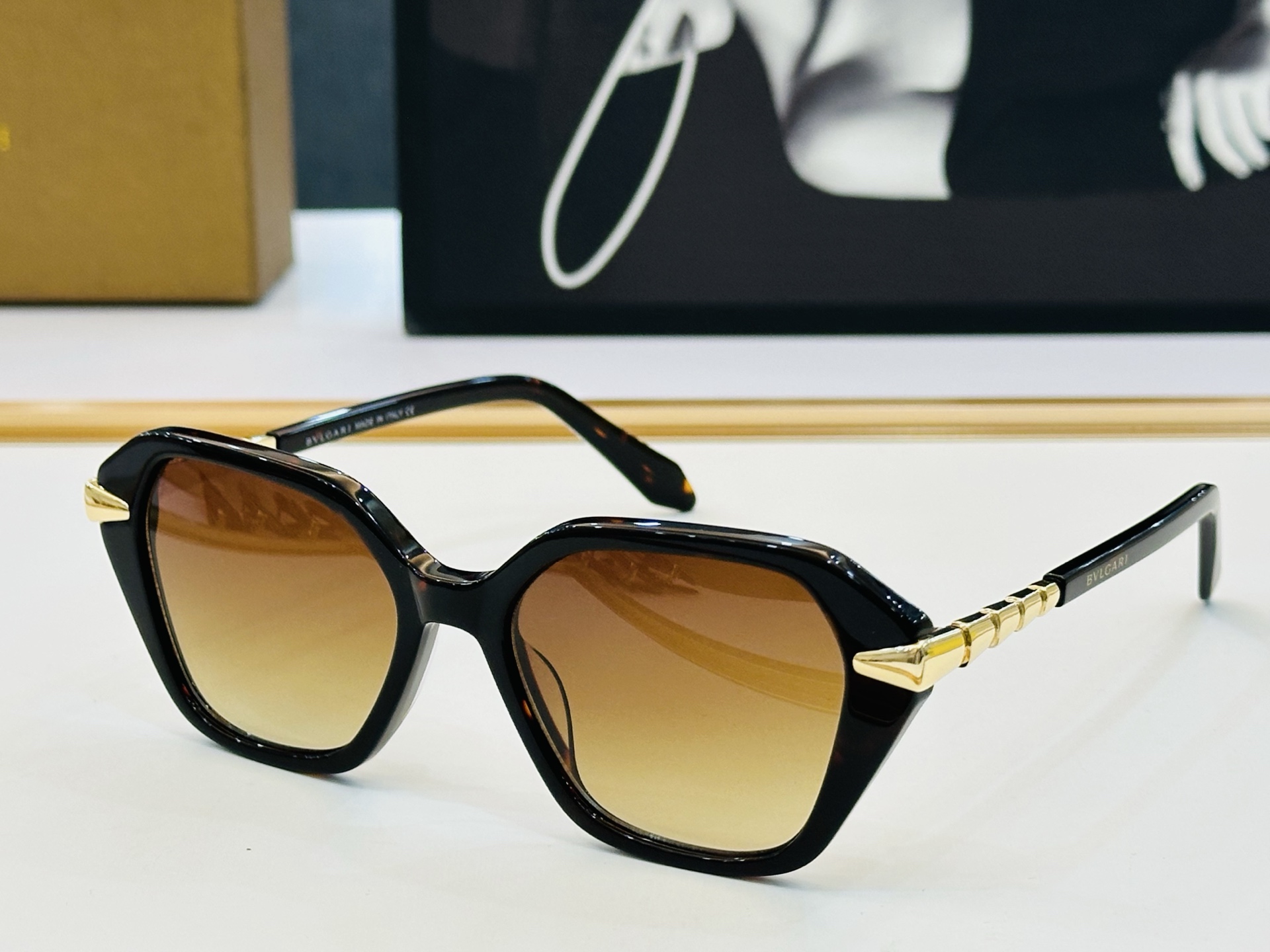 🆕款 官网同售 宝格家 BV50028    👍 Size ：53口18-145 绝对要买😎品质非常完美