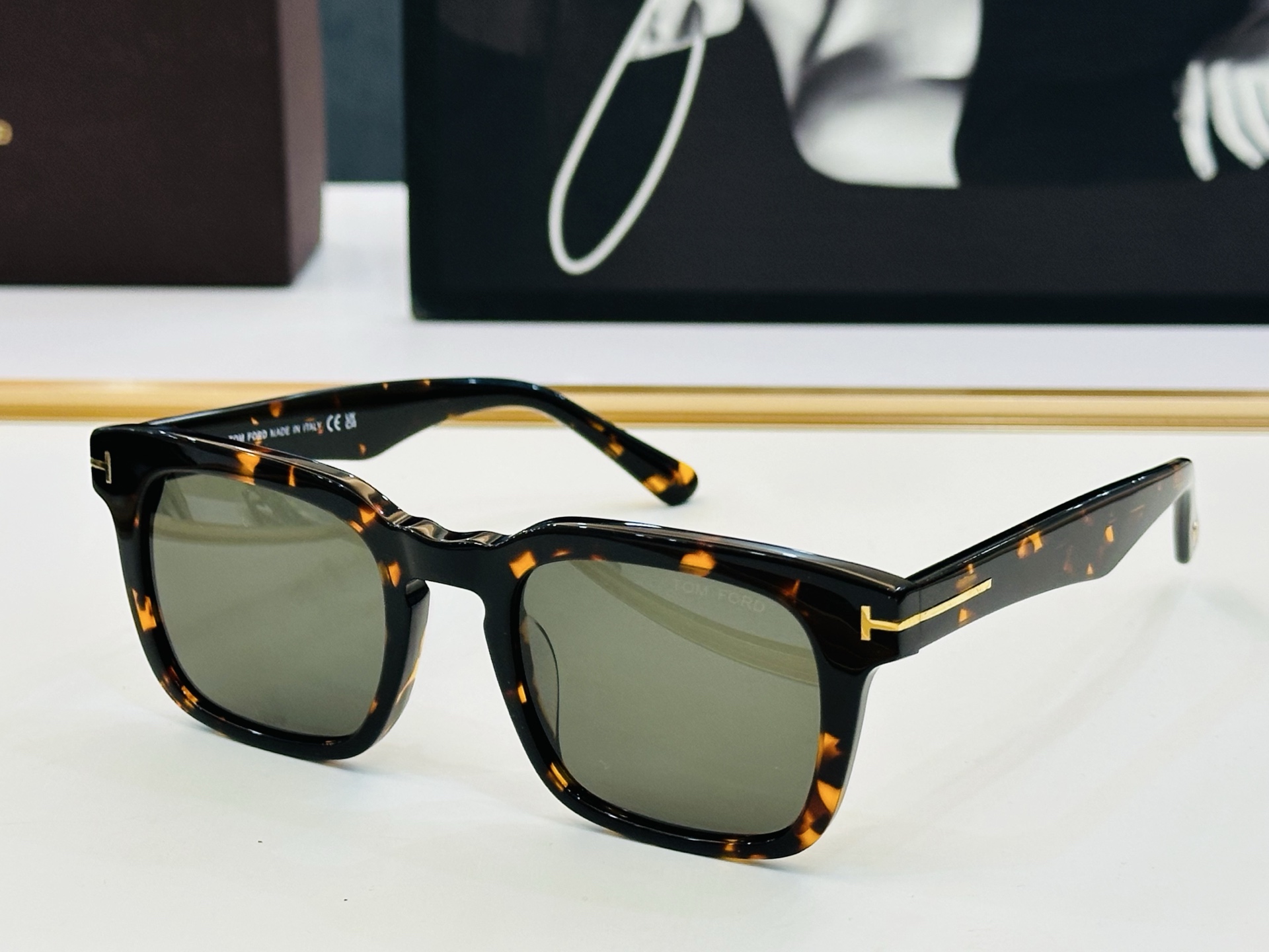 🎉TOM FOR*🎉汤姆家  Model FT0751 Size：50口22-145 时尚框 板材太阳镜