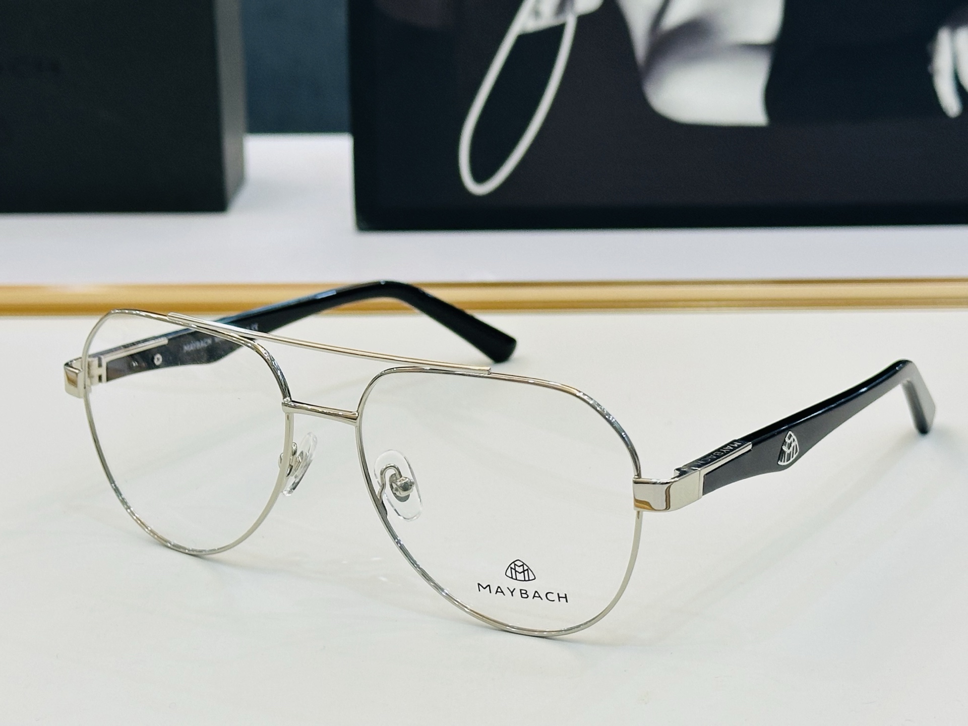 NO:370658,High quality Maybach exquisite workmanship MAYBAC*H Z31 Size57 port 16-145 L textured light distribution frame Glasses sunglasses, glasses19860909高品质 迈巴赫 做工精美MAYBAC*H Z31 Size57口16-145 L质感十足配光架 眼镜墨镜太阳镜,眼镜,glasses