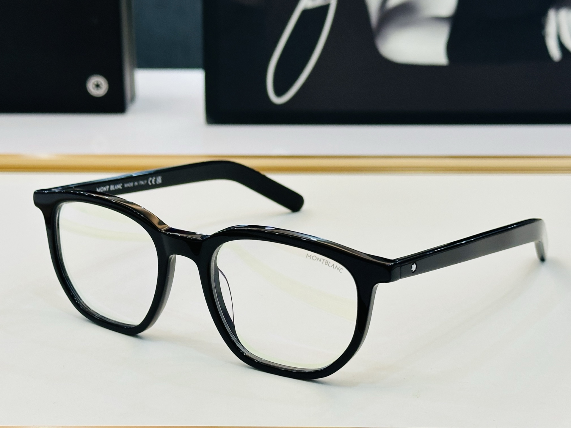 MB0352S Size：55口19-145 🌤万宝龙  非常能彰显一个人的品味品质做工稳实 L 太阳镜