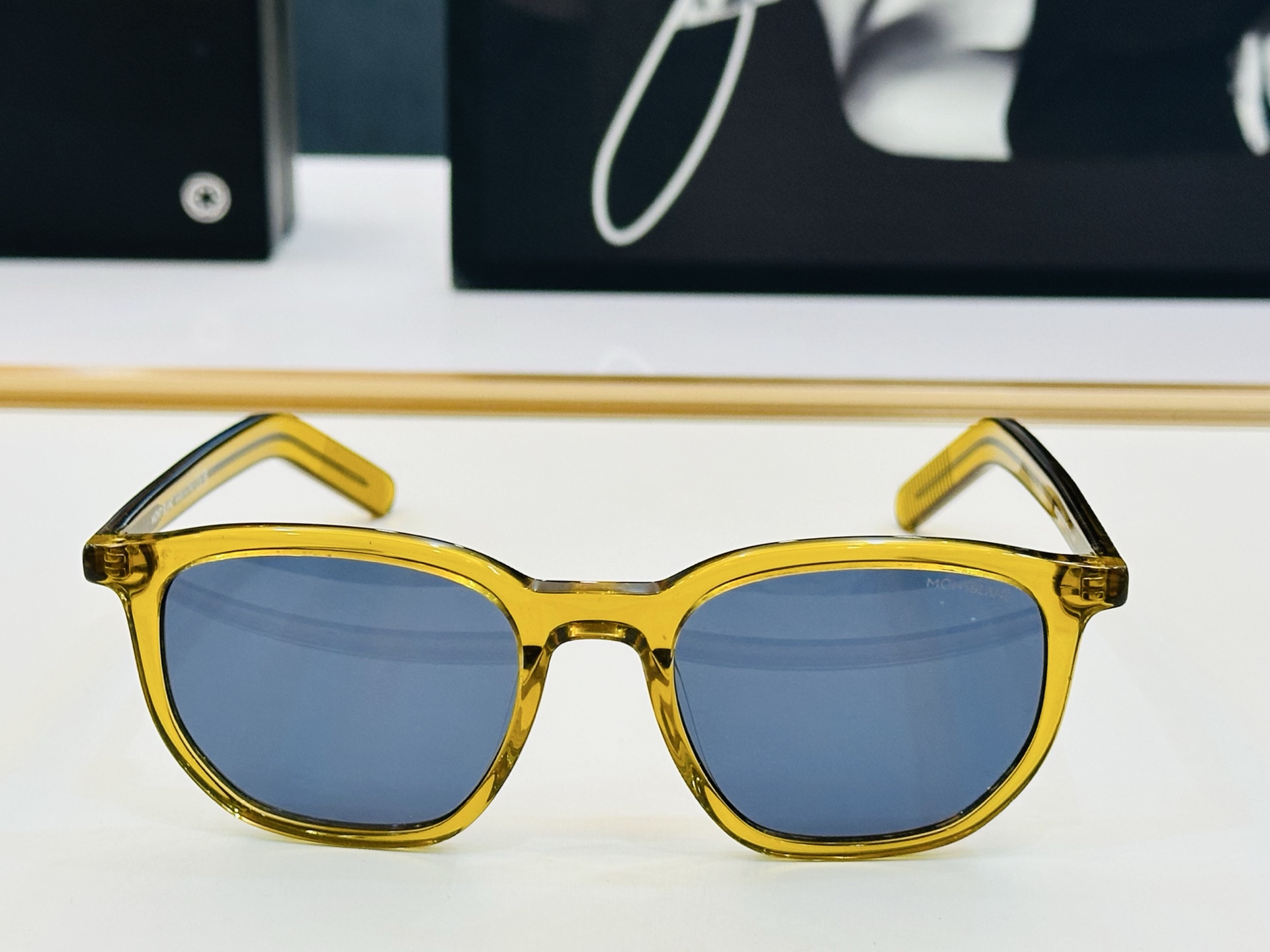 MB0352S Size：55口19-145 🌤万宝龙  非常能彰显一个人的品味品质做工稳实 L 太阳镜