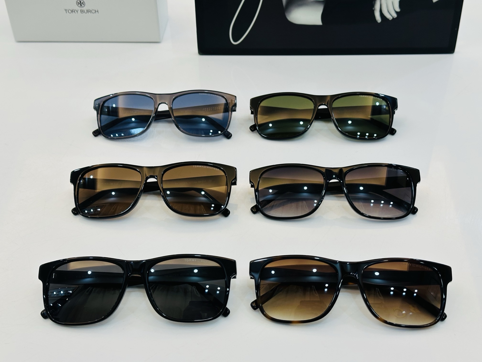 官网同步发售TOMMY HILFIGER 板材框 TH2073/S SIZE：56口17-150 L简单