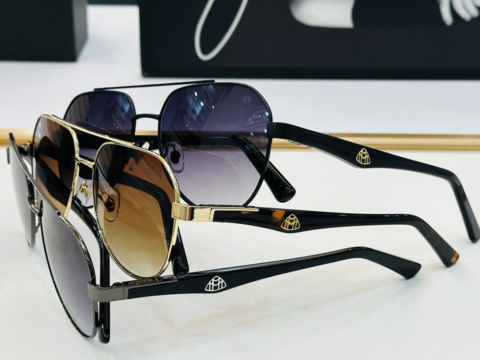 高品质 迈巴赫 🎉🎉做工精美💕💕MAYBAC*H Z31 Size：57口16-145  L质感十足👍