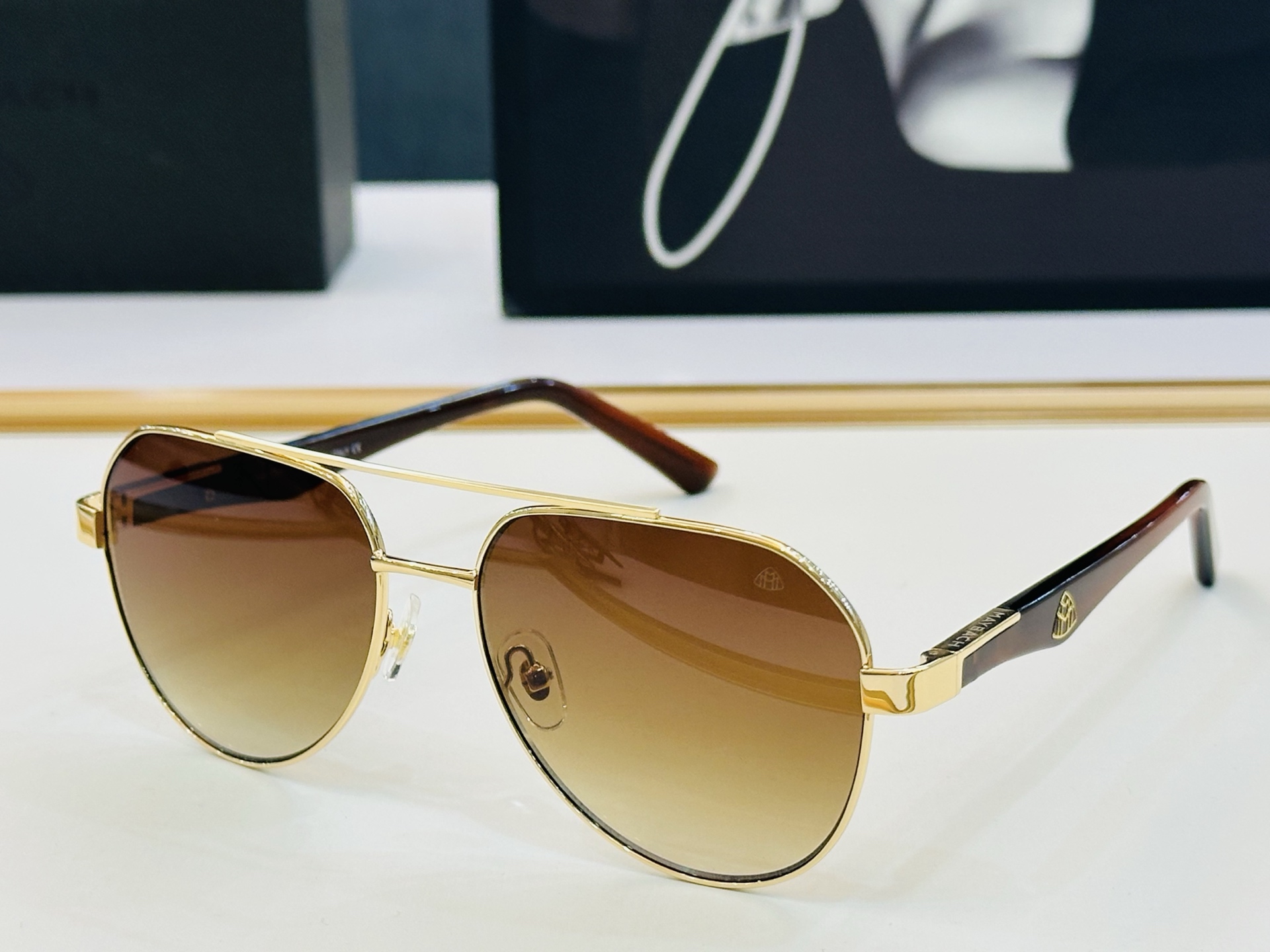 高品质 迈巴赫 🎉🎉做工精美💕💕MAYBAC*H Z31 Size：57口16-145  L质感十足👍