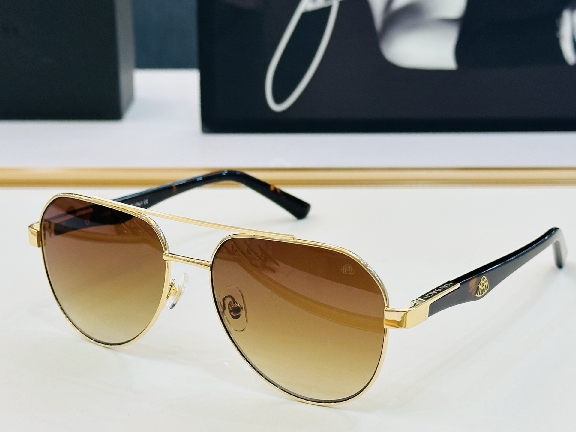 高品质 迈巴赫 🎉🎉做工精美💕💕MAYBAC*H Z31 Size：57口16-145  L质感十足👍