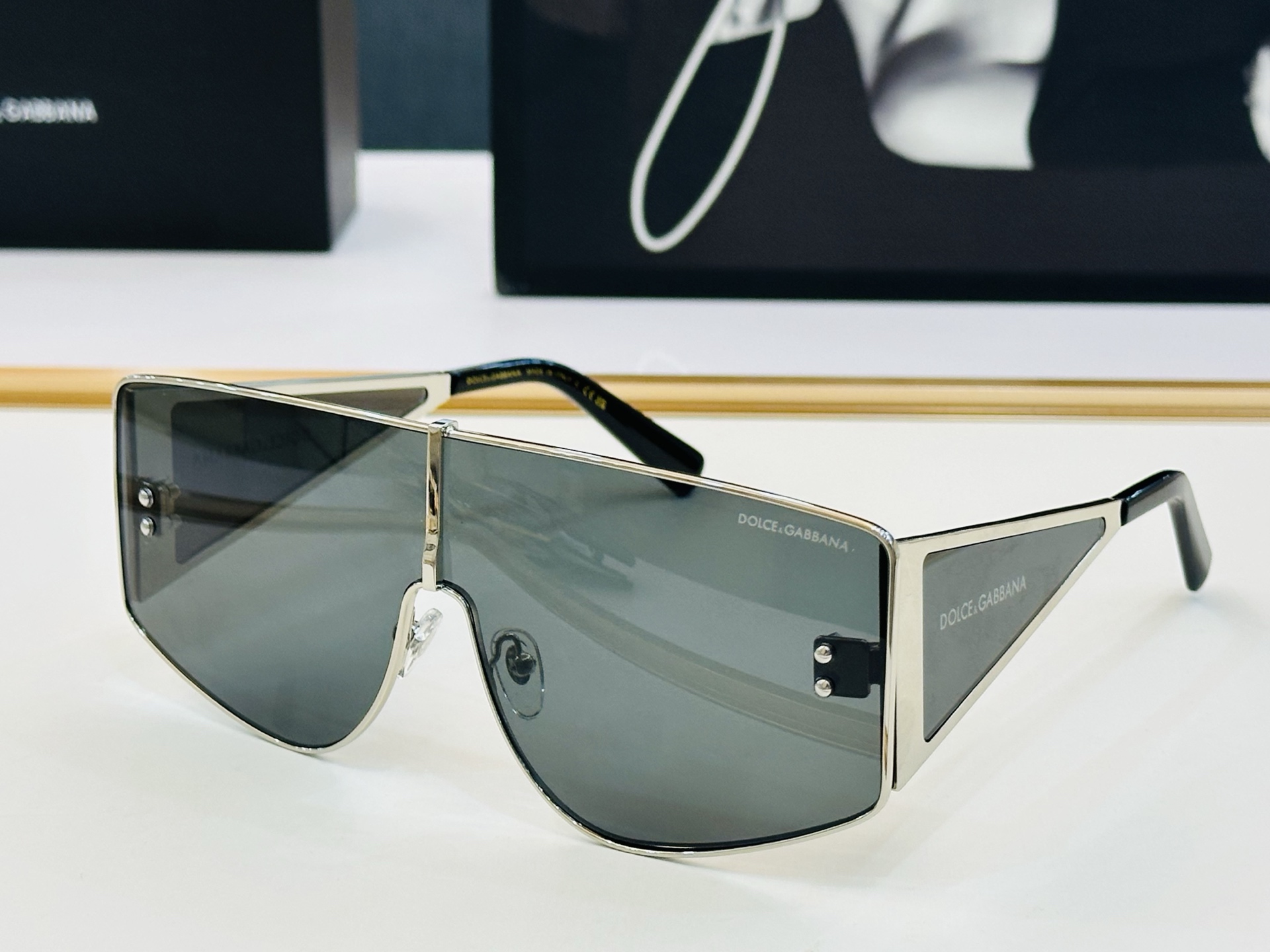 🔺DOLCE&GABBAN*🔻DG2305 Size：145口0-145 新颖独特🔝🔝K美艳绝伦 