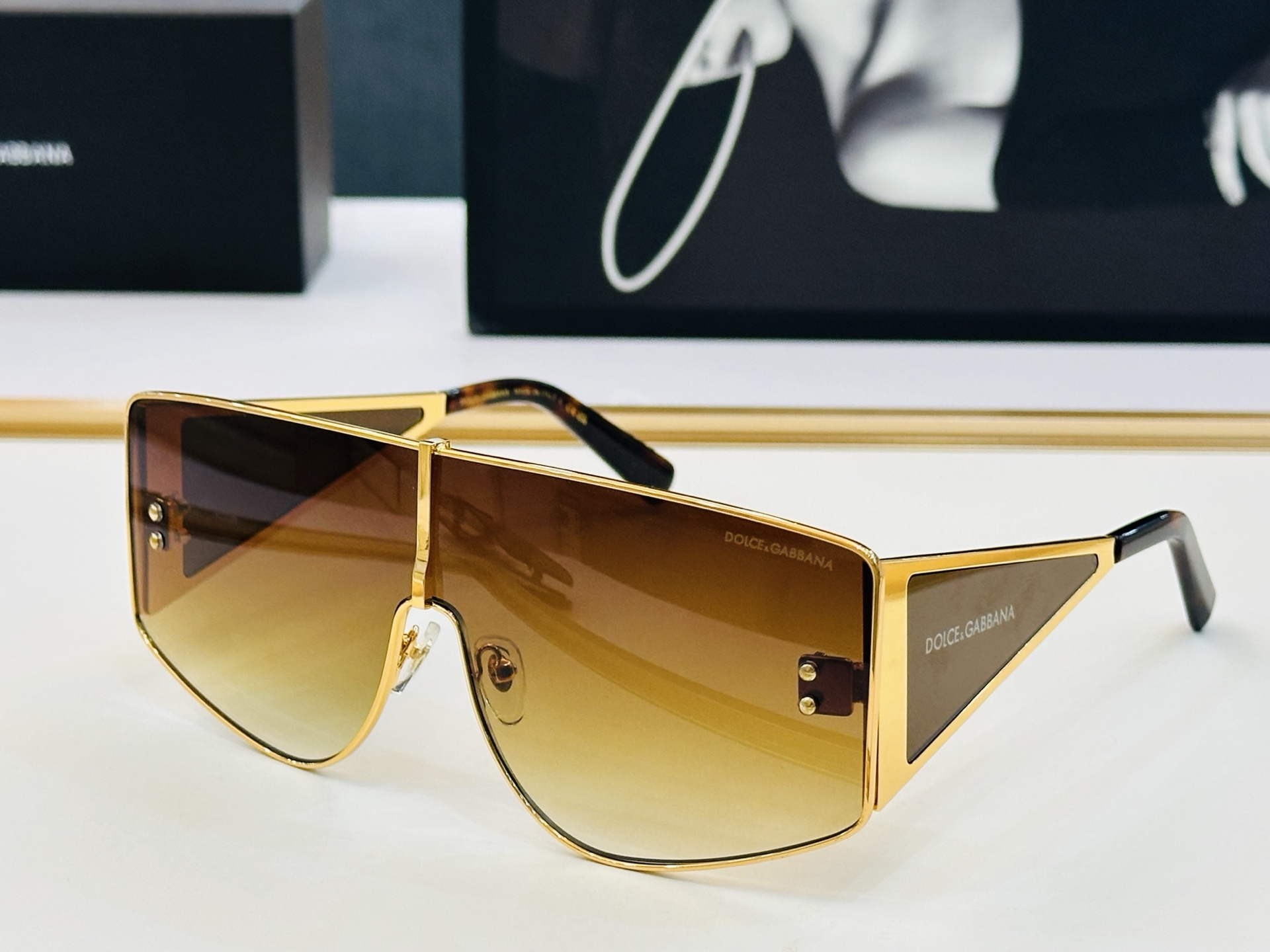🔺DOLCE&GABBAN*🔻DG2305 Size：145口0-145 新颖独特🔝🔝K美艳绝伦 