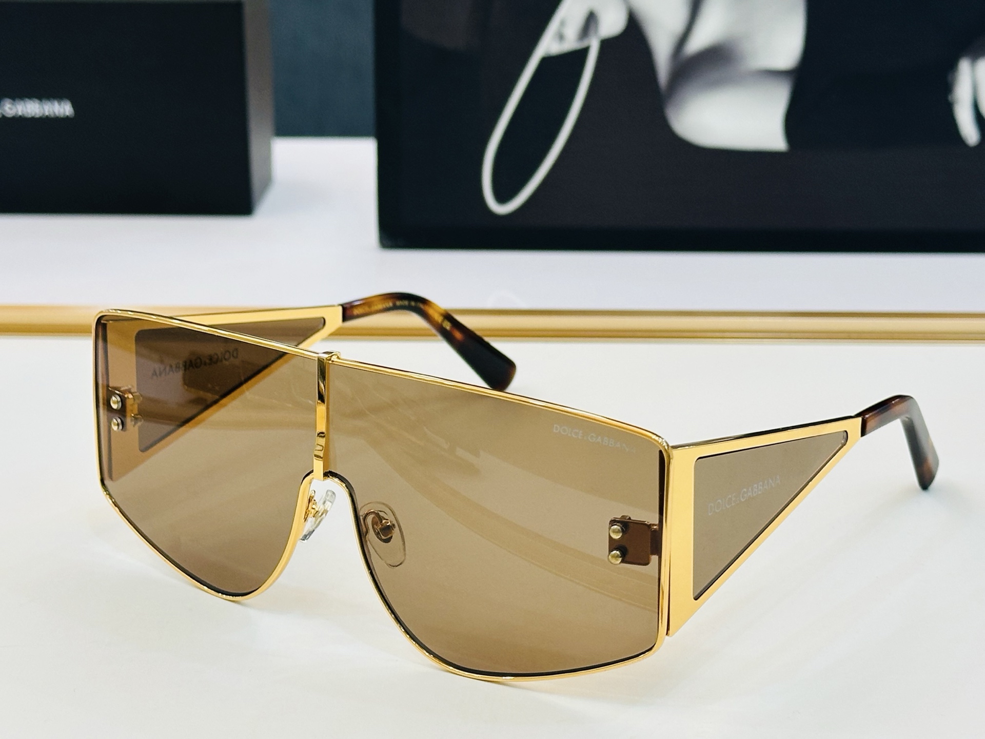 🔺DOLCE&GABBAN*🔻DG2305 Size：145口0-145 新颖独特🔝🔝K美艳绝伦 