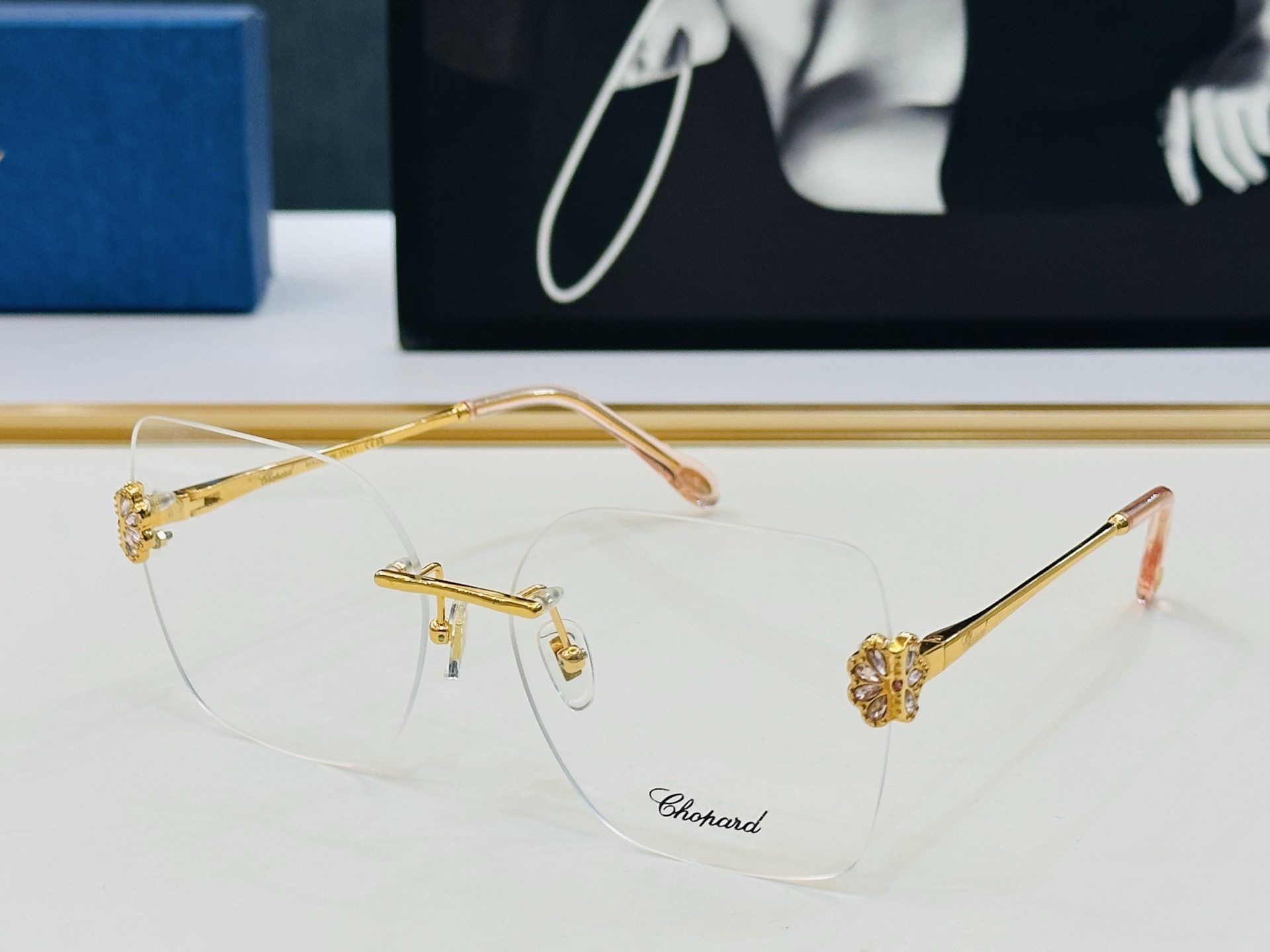 原版 ChoPard肖邦 MODEL VCHL60S  Size：61口16-142 以现代时尚的设计风