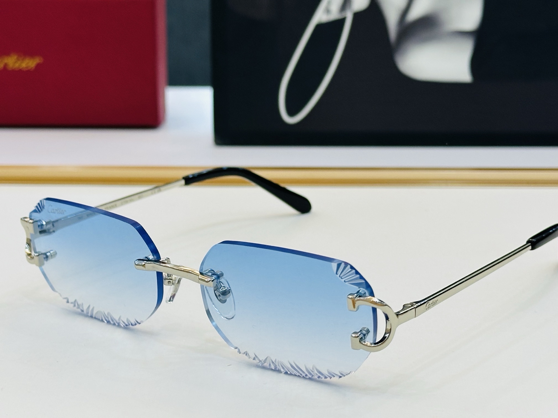 🆕 原版Cartie* 卡家 太阳镜 CT1628  Size：56口18-135  电镀工艺精湛大牌品